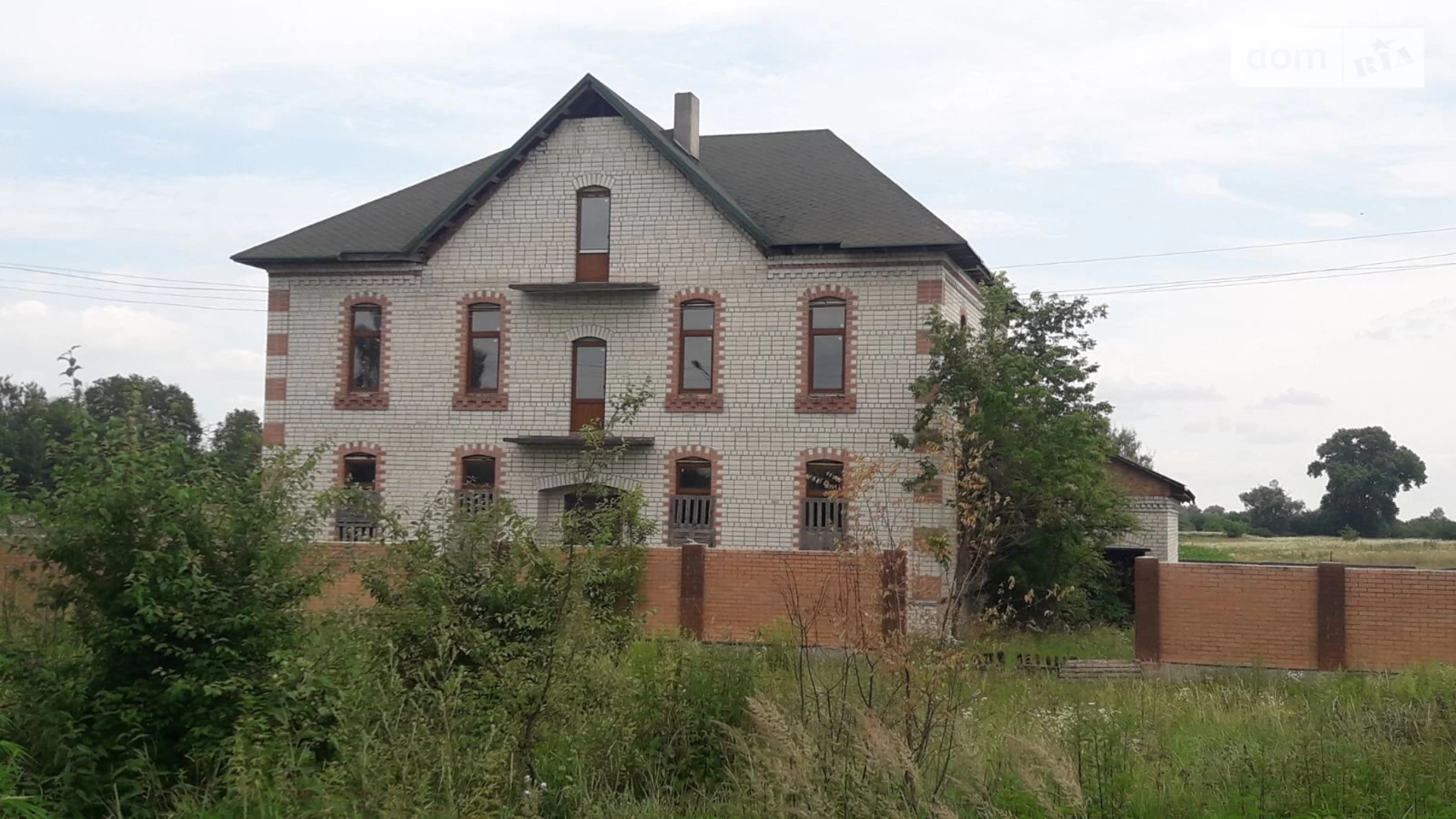 Продается дом на 2 этажа 309.7 кв. м с гаражом, цена: 40000 $ - фото 3