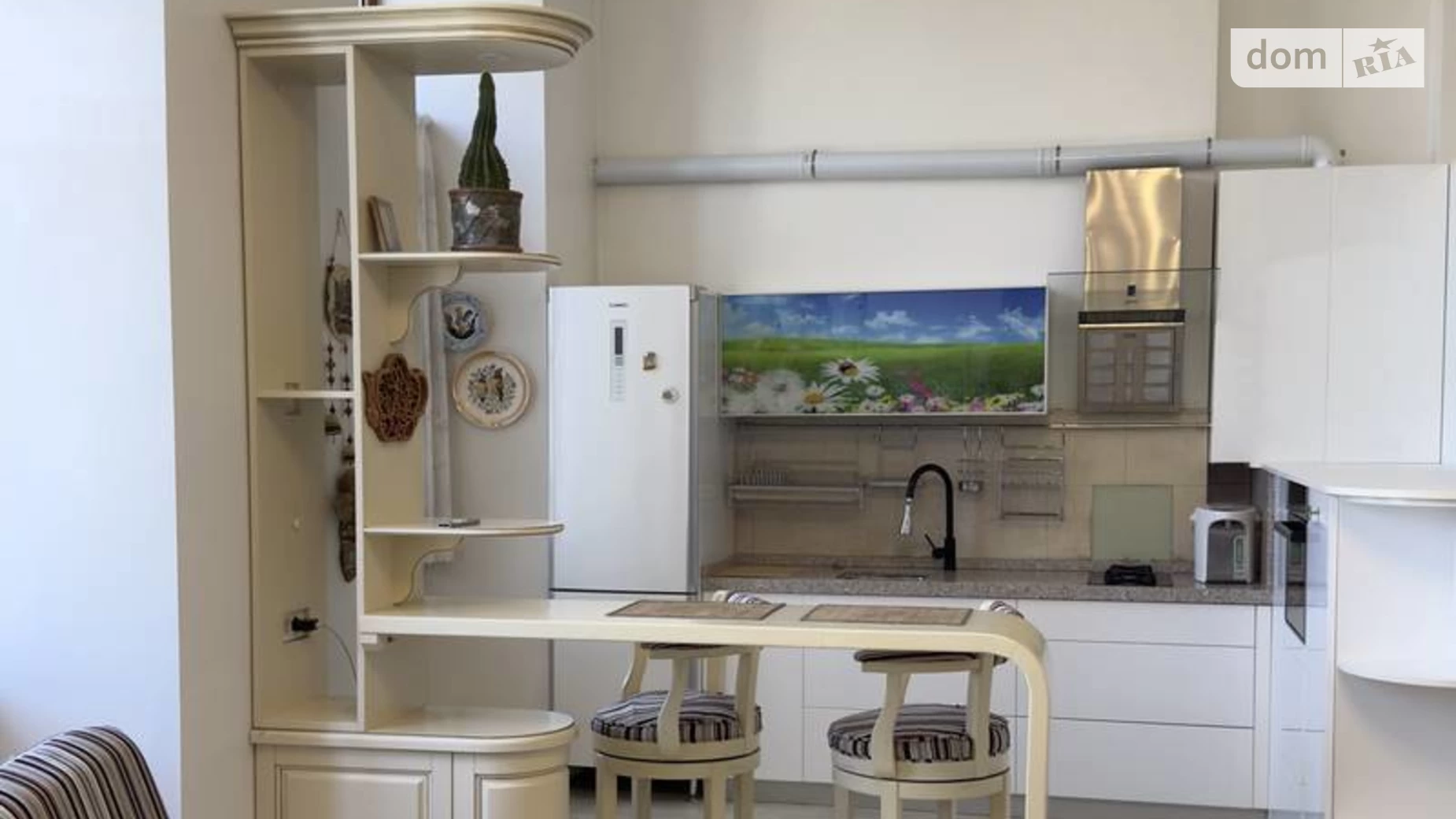 Продається 1-кімнатна квартира 67.3 кв. м у Одесі, вул. Чорноморська, 2 - фото 3