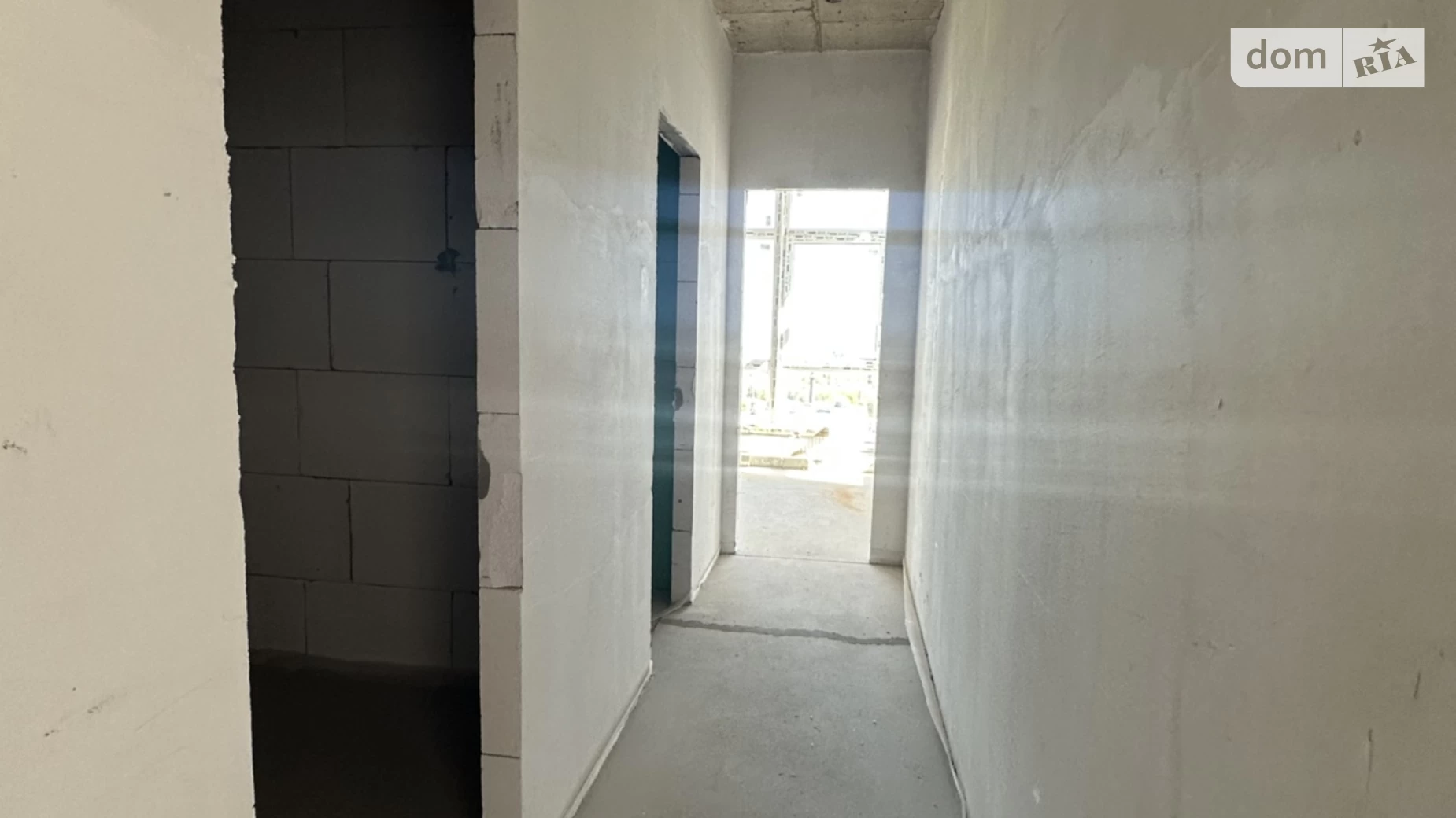 Продается 1-комнатная квартира 53 кв. м в Одессе, ул. Краснова, 3 - фото 2