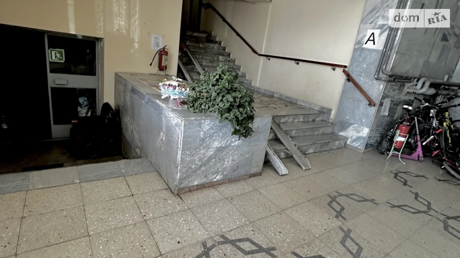 Продается 4-комнатная квартира 92.5 кв. м в Львове, ул. Академика Евгения Лазаренко, 36 - фото 3