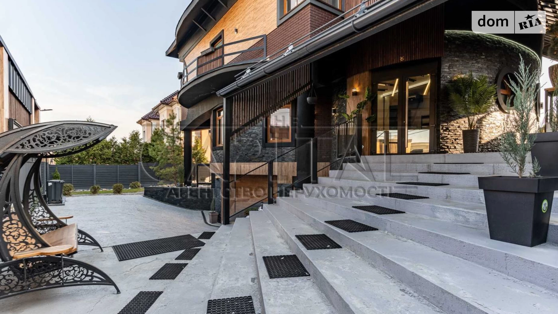 Продается дом на 3 этажа 500 кв. м с мансардой, цена: 850000 $ - фото 2