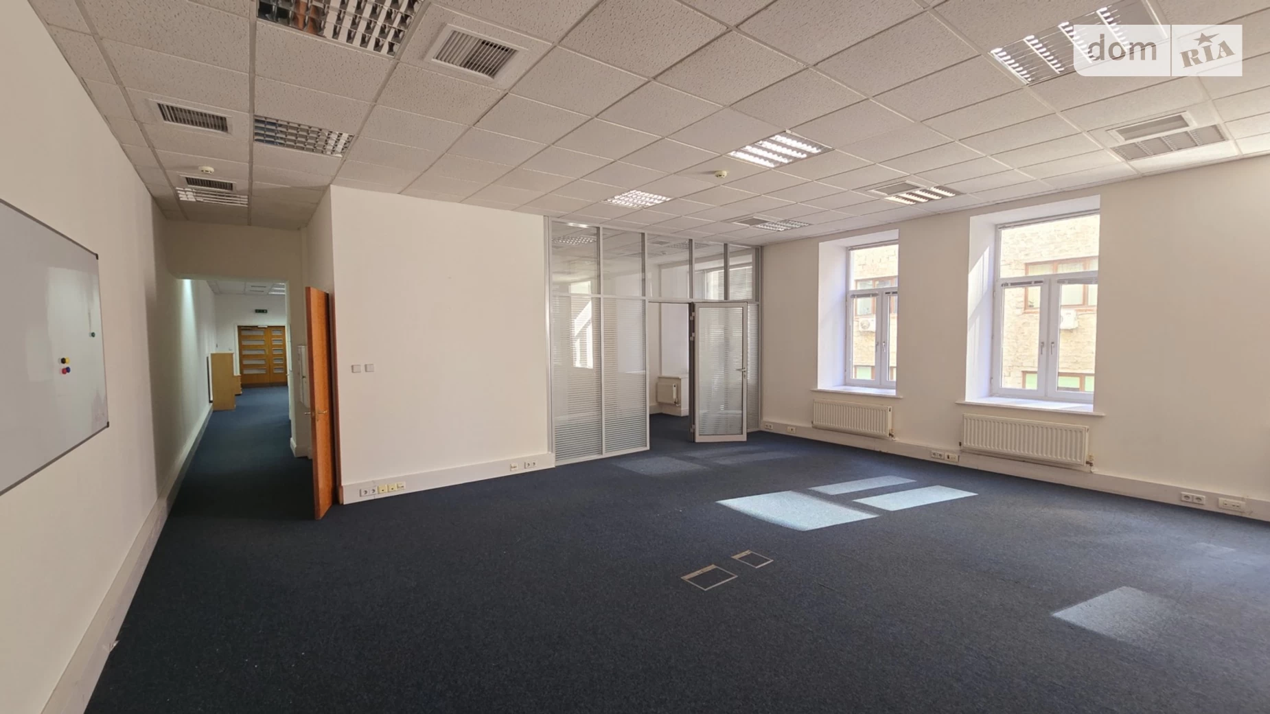 Сдается в аренду офис 197 кв. м в бизнес-центре, цена: 5587 $ - фото 4