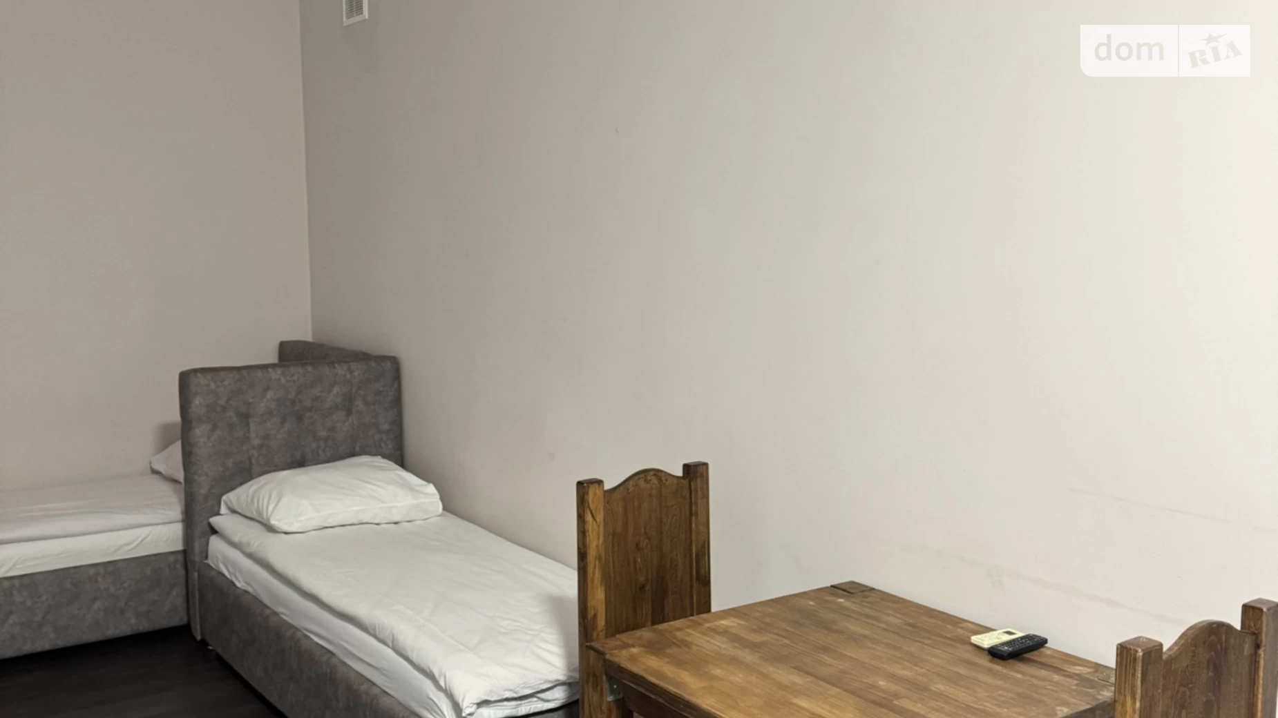 Сдается в аренду 1-комнатная квартира 45 кв. м в Ужгороде, ул. Вишневая(Осипенко), 22 - фото 2