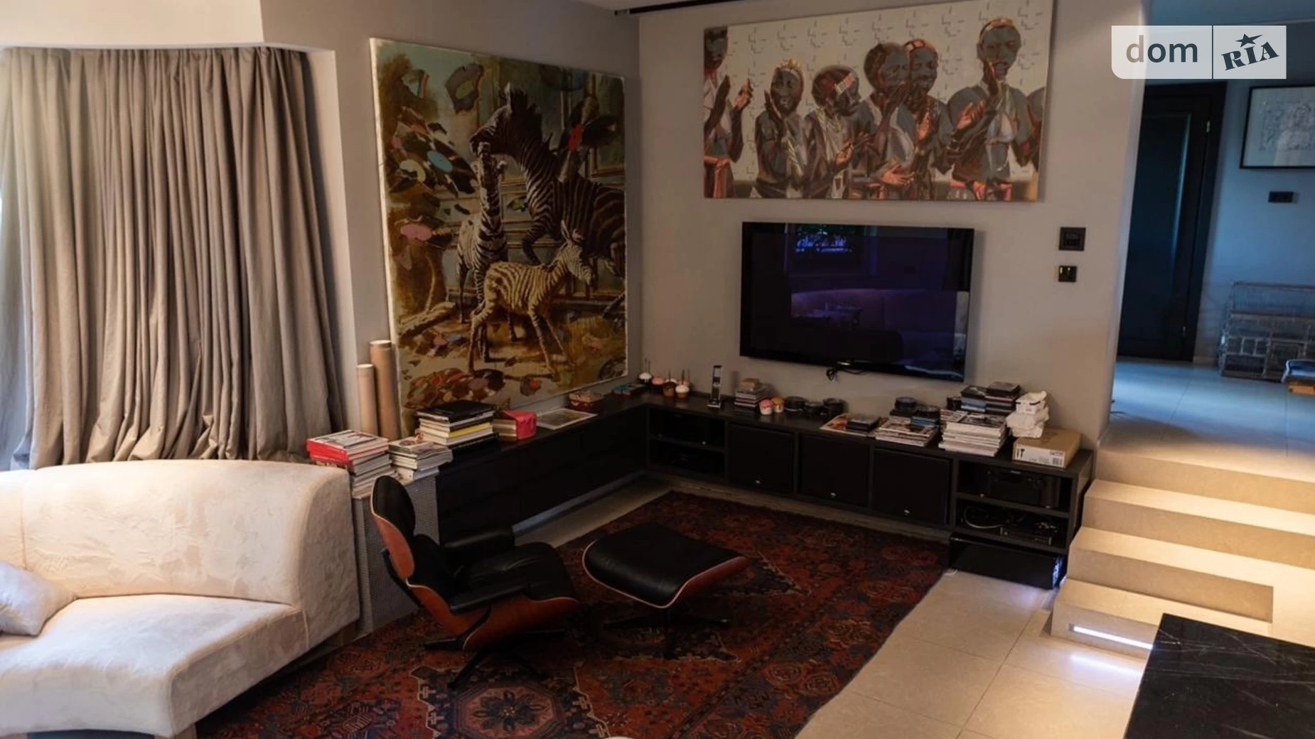 Сдается в аренду дом на 3 этажа 540 кв. м с гаражом, цена: 4000 € - фото 4