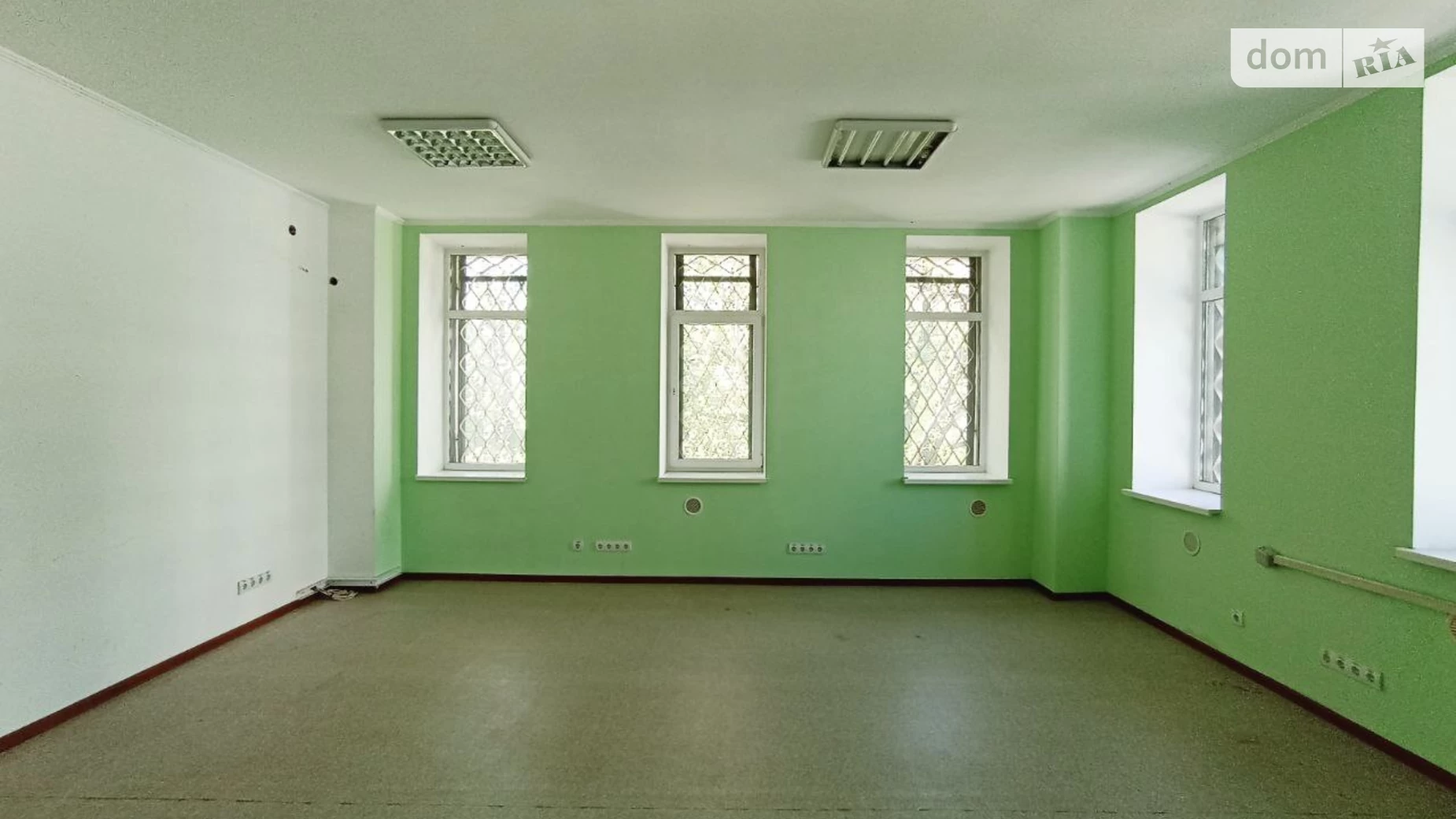 Сдается в аренду офис 36 кв. м в бизнес-центре, цена: 5000 грн - фото 2