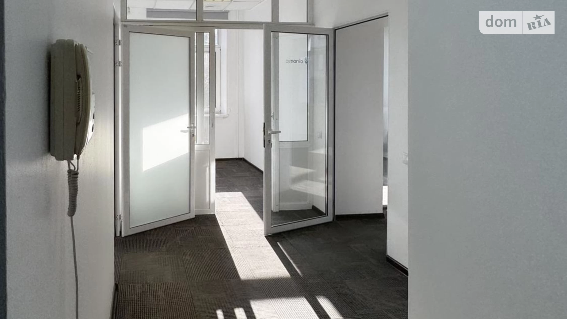 Здається в оренду офіс 446 кв. м в бізнес-центрі, цена: 8500 $ - фото 2