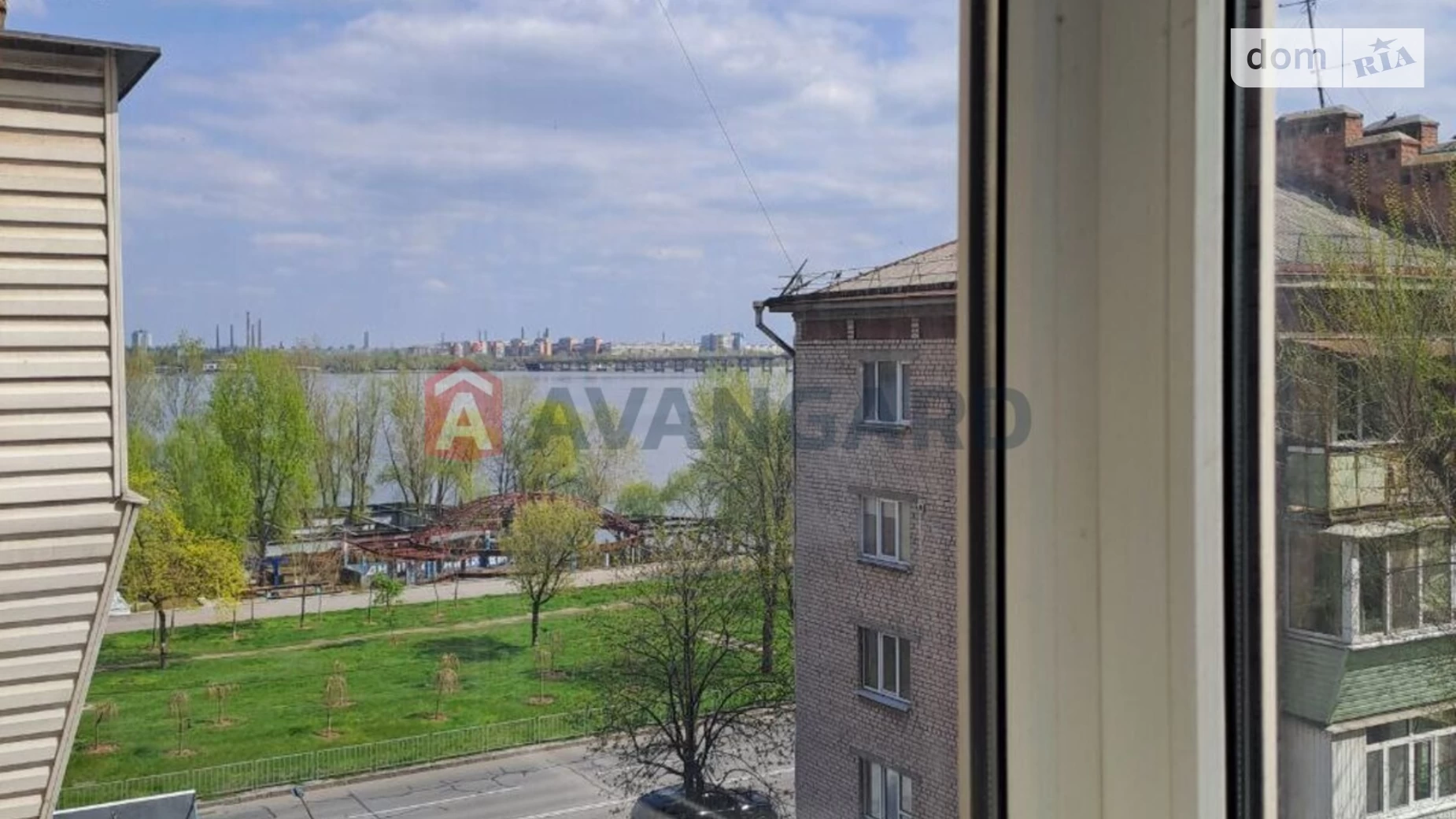 Продается 3-комнатная квартира 60 кв. м в Днепре, ул. Сичеславская Набережная, 13 - фото 2