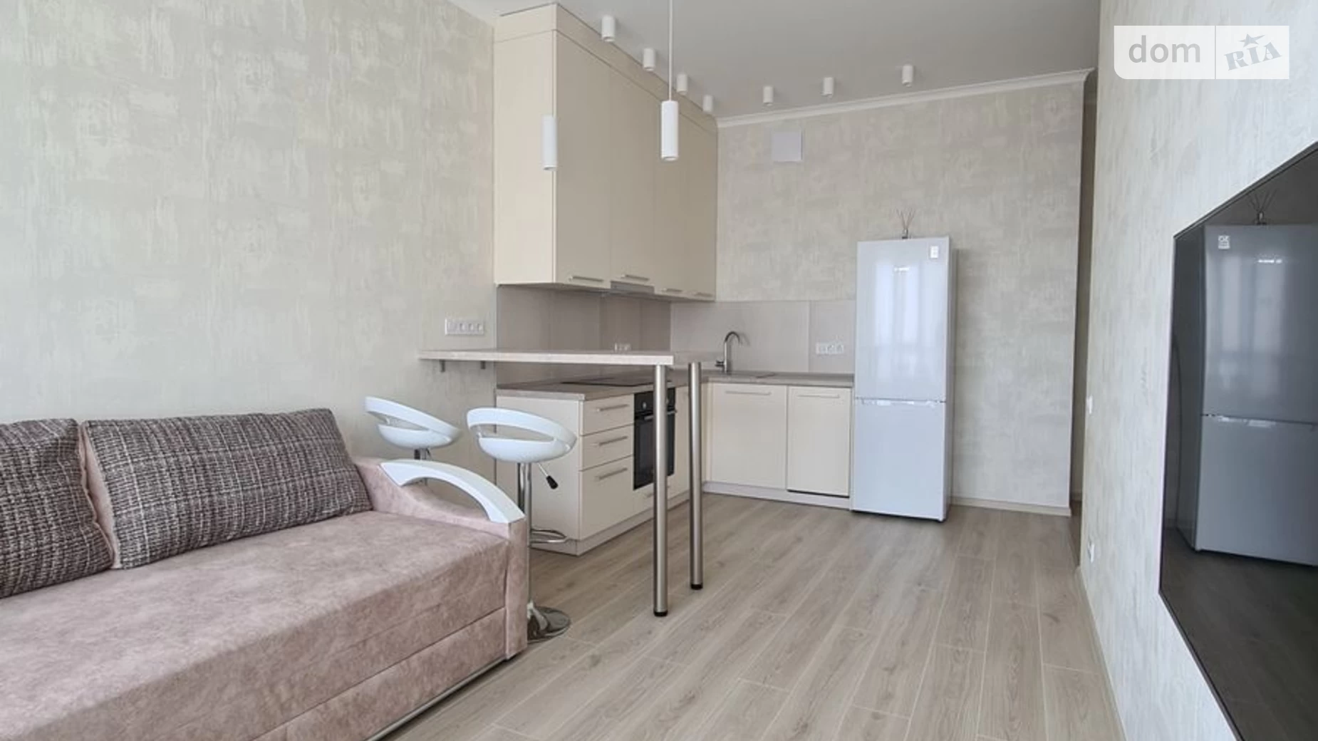 Сдается в аренду 1-комнатная квартира 45.1 кв. м в Киеве, просп. Николая  Бажана, 1А - фото 3