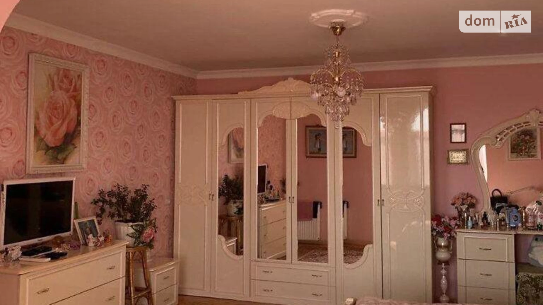 Продается дом на 2 этажа 253.9 кв. м с гаражом, цена: 95000 $ - фото 2