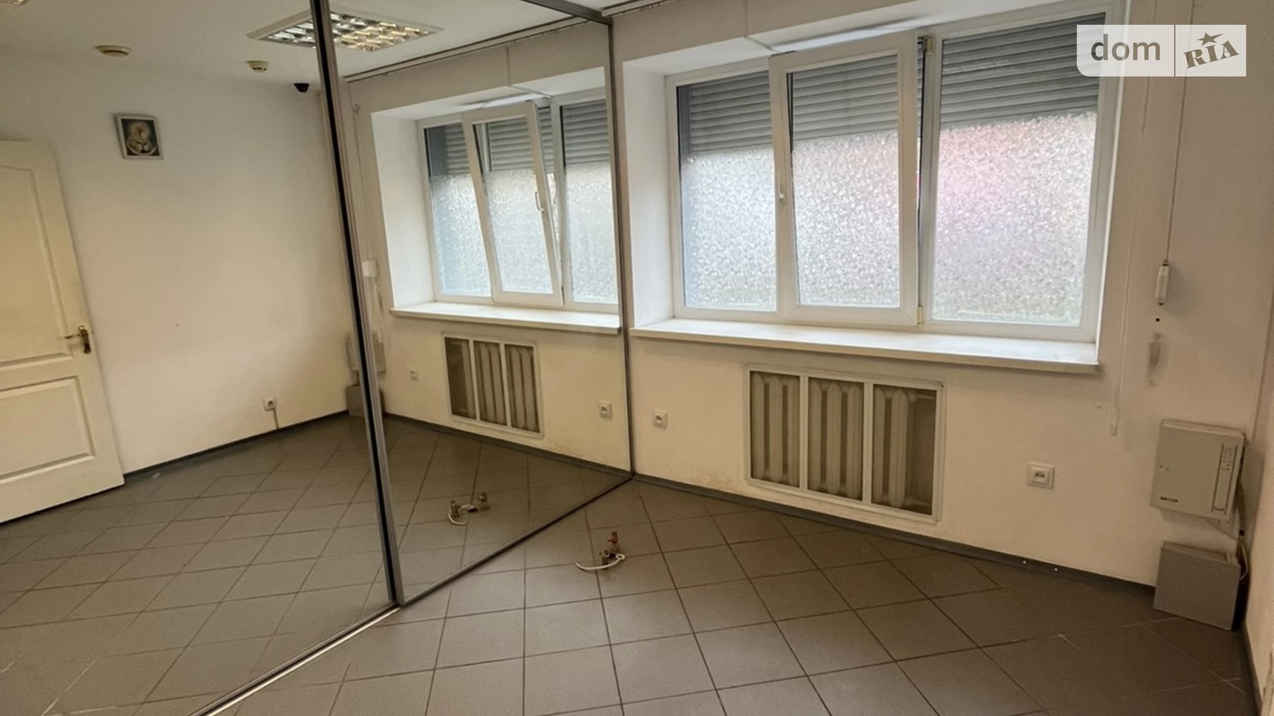Продається об'єкт сфери послуг 53 кв. м в 5-поверховій будівлі, цена: 127000 $ - фото 3
