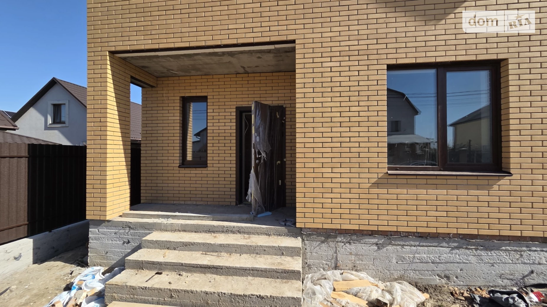 Продается дом на 2 этажа 125 кв. м с гаражом, цена: 100000 $ - фото 3