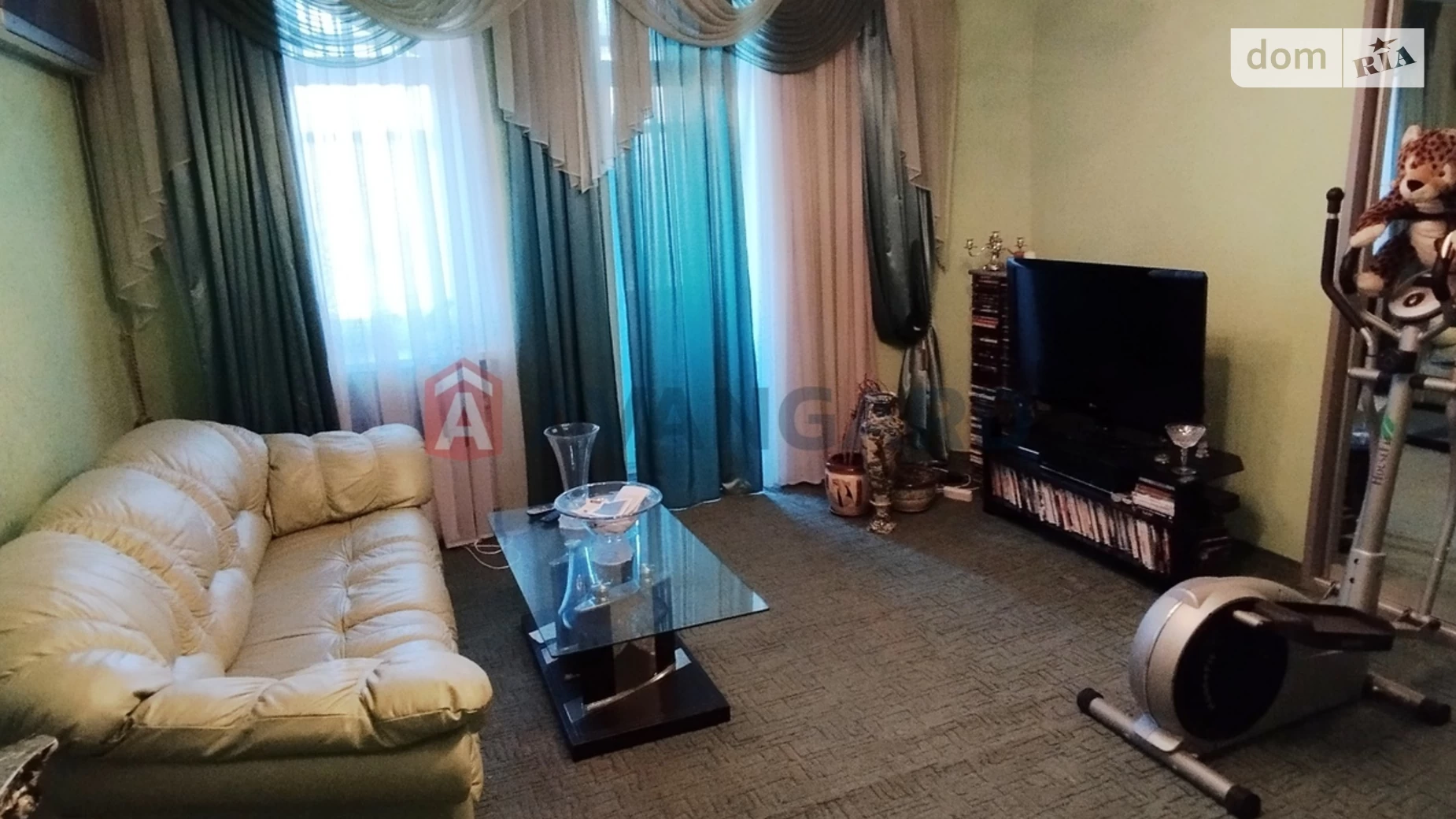Продается 3-комнатная квартира 70.8 кв. м в Каменском, просп. Тараса Шевченко, 4 - фото 2