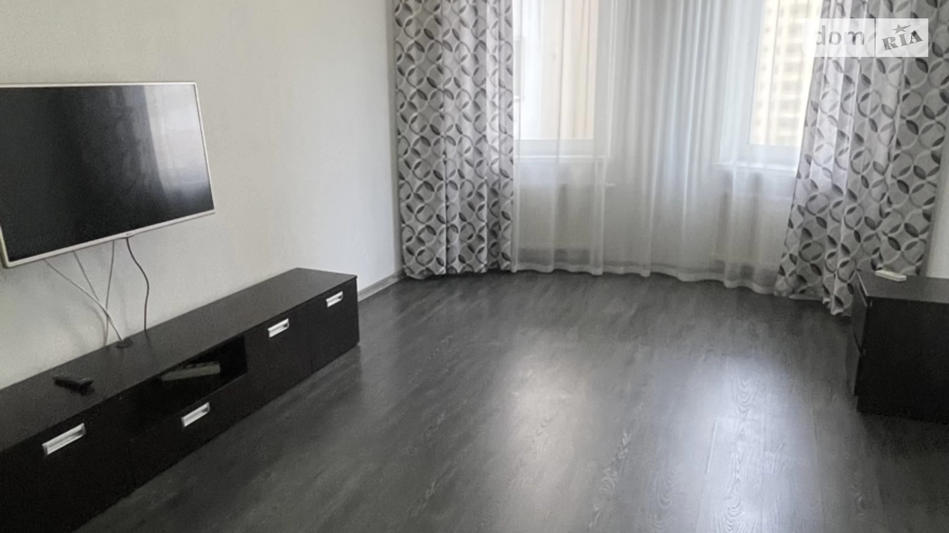 Продается 1-комнатная квартира 55 кв. м в Киеве, цена: 70000 $ - фото 2