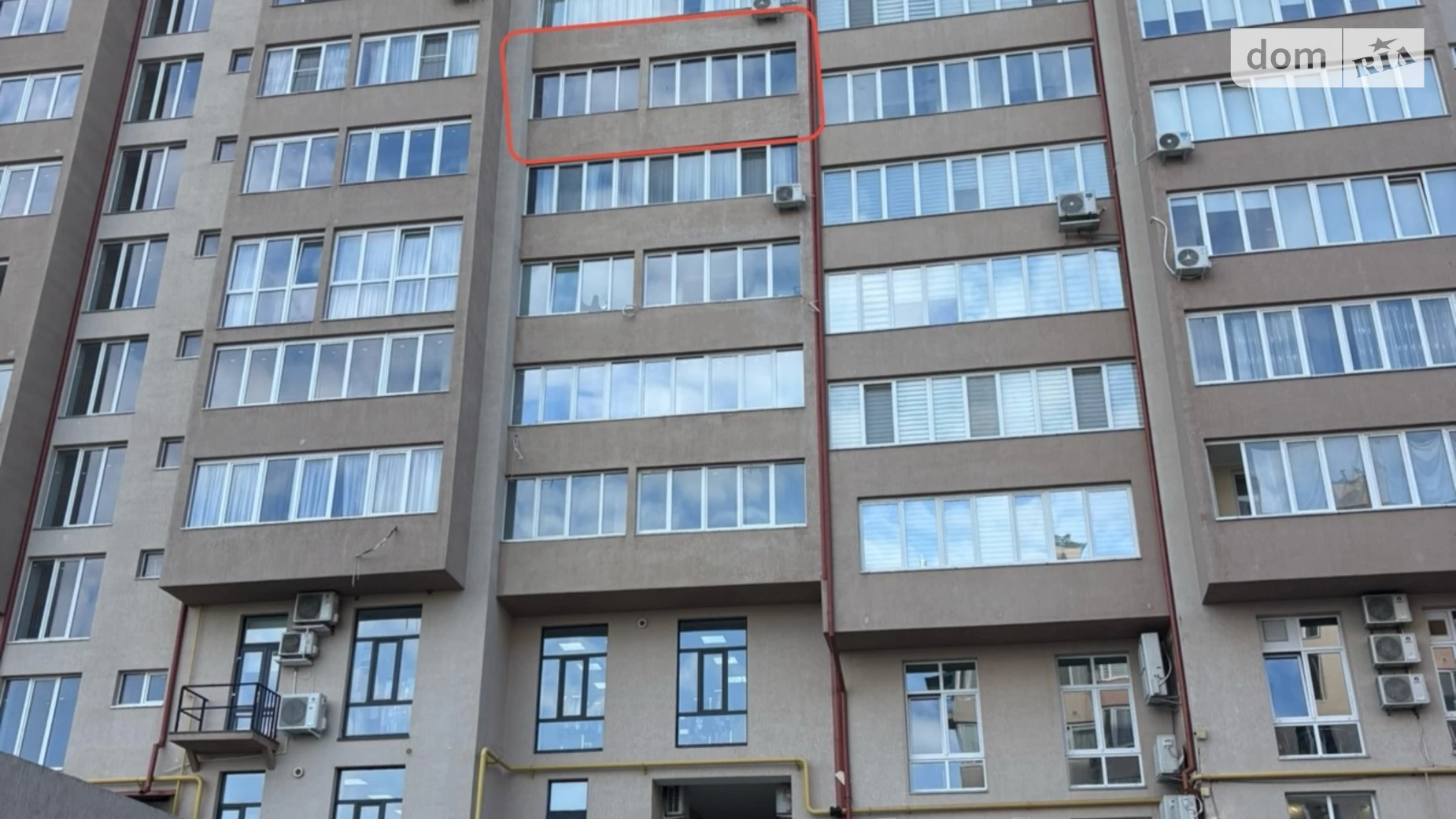 Продається 3-кімнатна квартира 112 кв. м у Чернівцях, вул. Героїв Майдану, 150 - фото 2