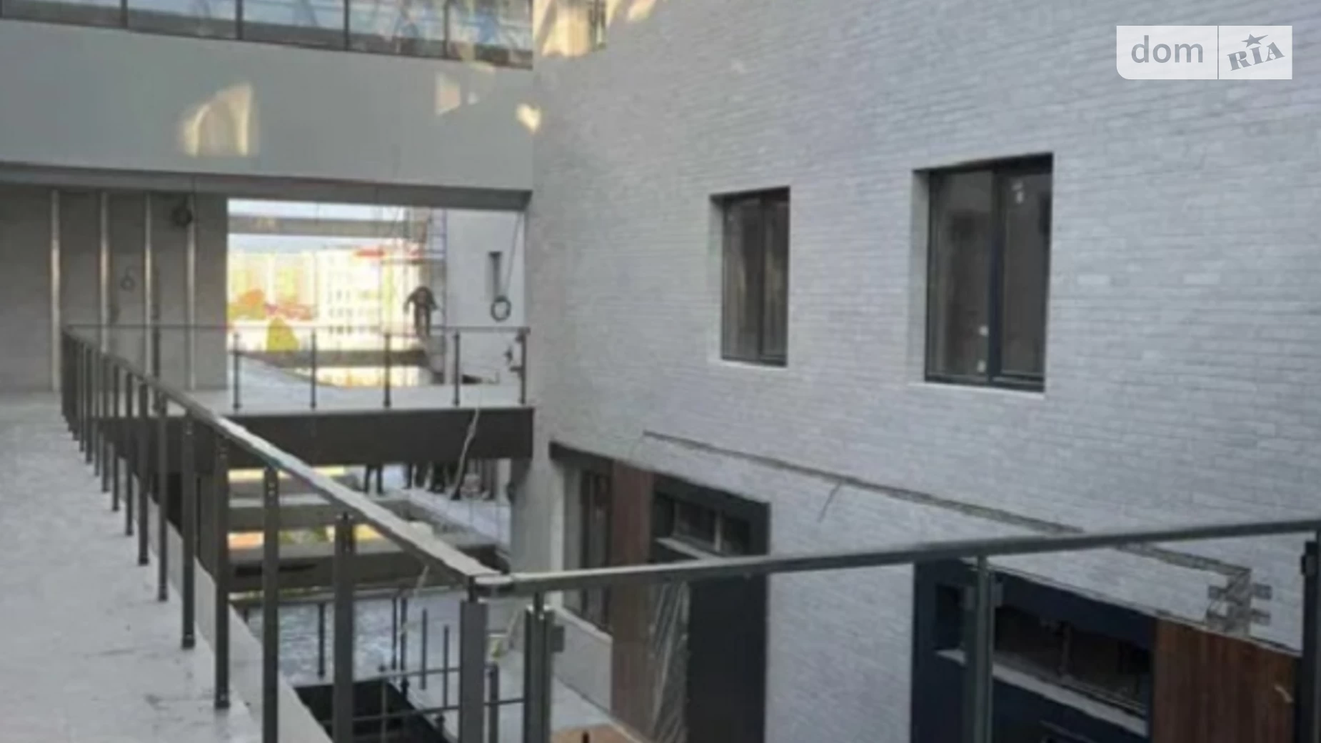 Продається 2-кімнатна квартира 93 кв. м у Одесі, вул. Рєпіна, 1Б - фото 3