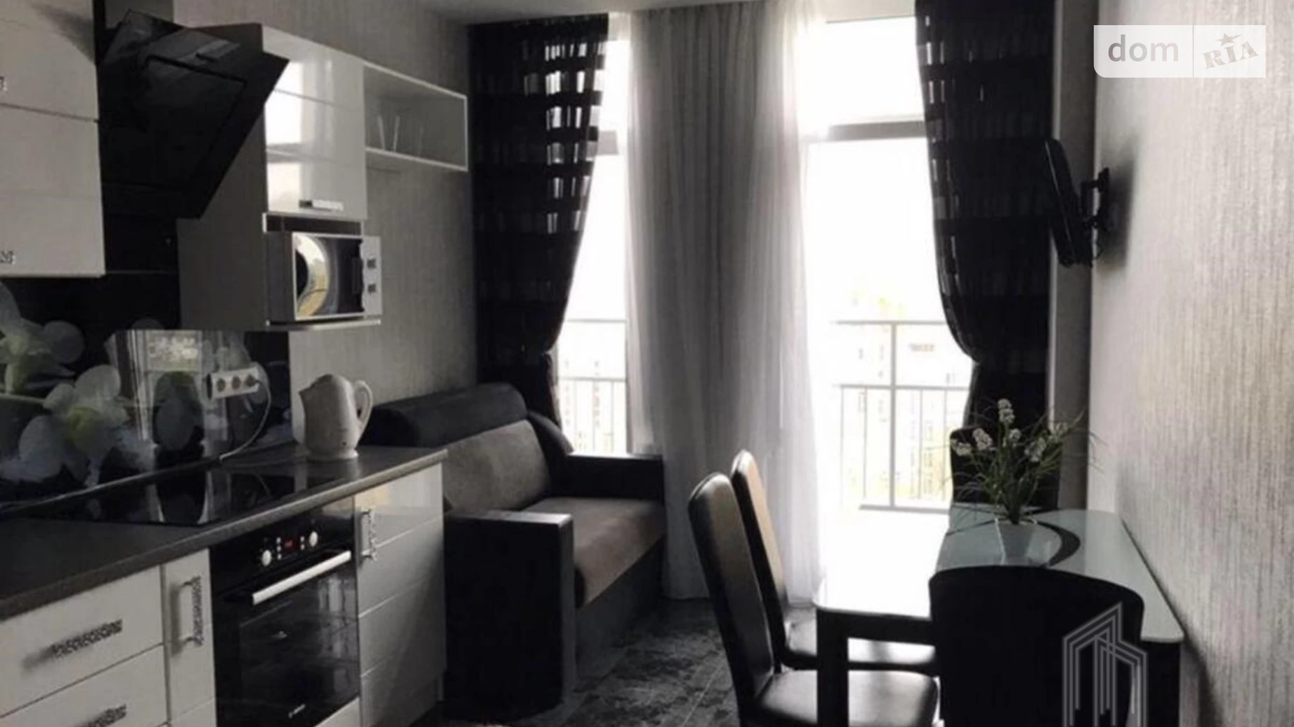 Продается 1-комнатная квартира 38.1 кв. м в Киеве, ул. Регенераторная, 4 - фото 2