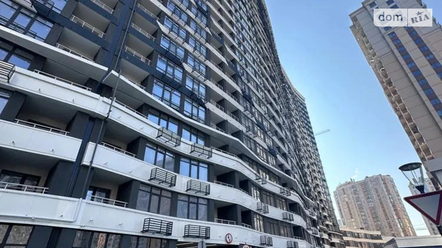 Продается 1-комнатная квартира 45 кв. м в Одессе, пер. Курортный, 2 - фото 2