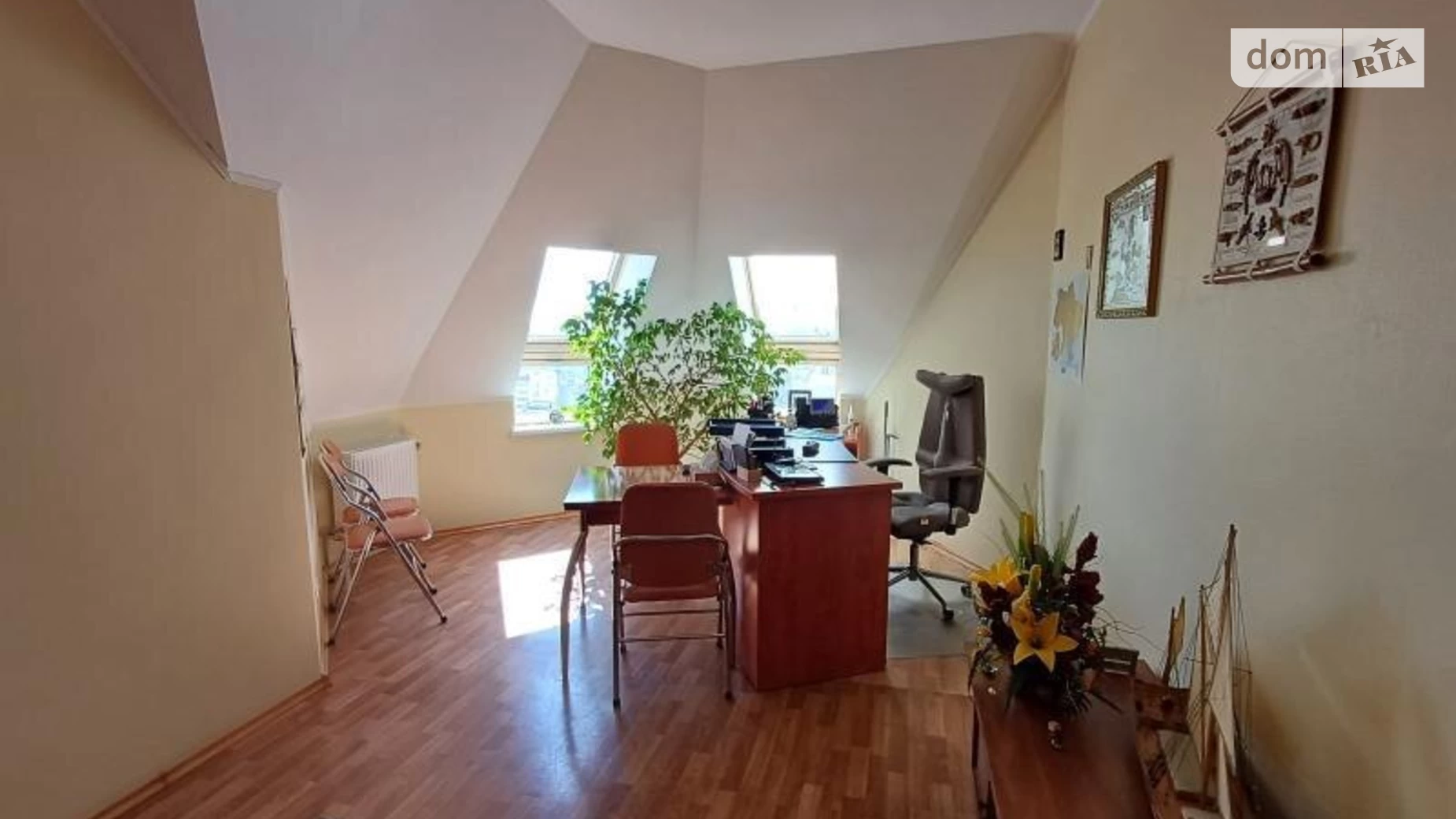 Продается офис 105 кв. м в бизнес-центре, цена: 85000 $ - фото 2