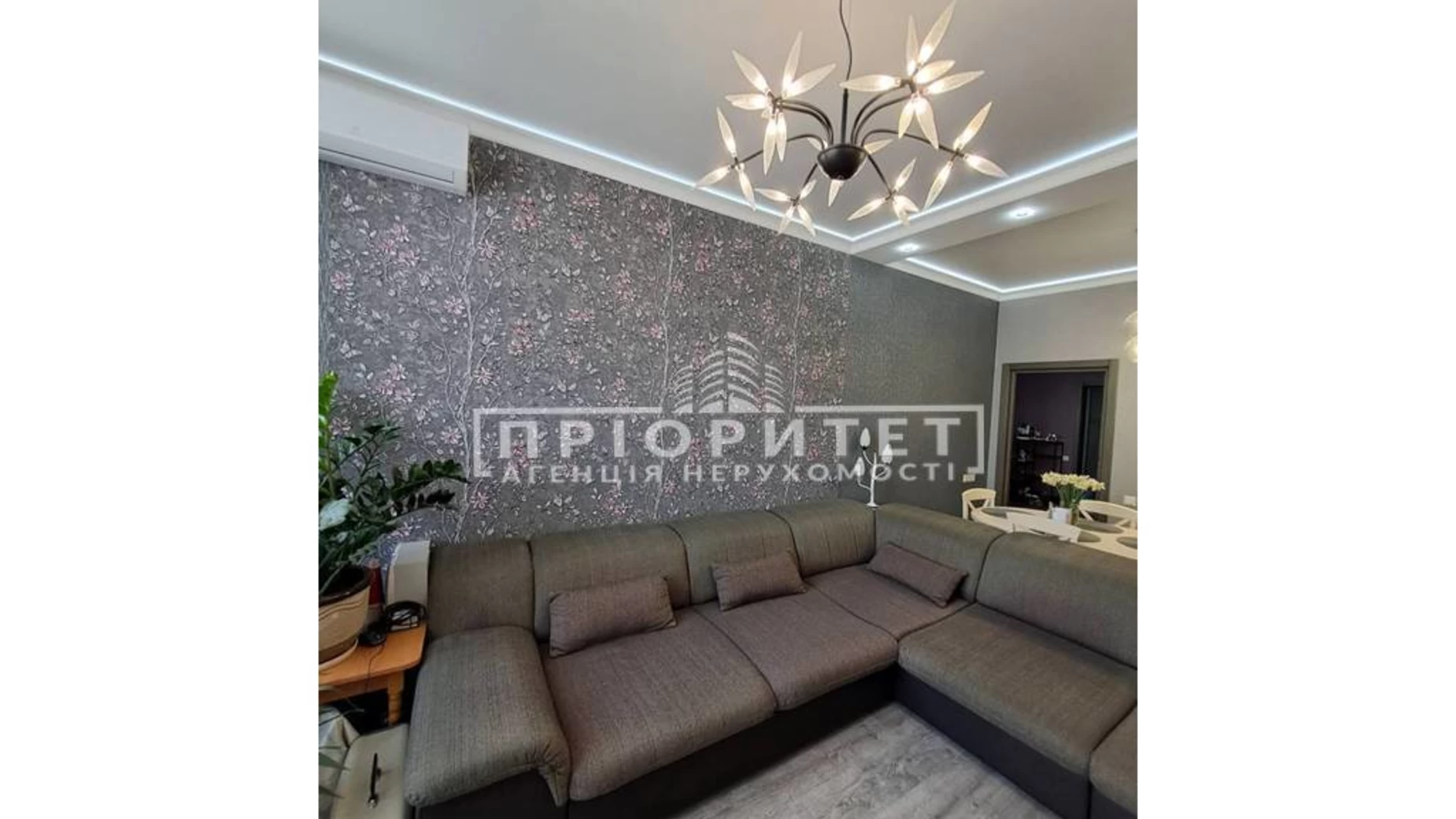 Продается 1-комнатная квартира 61 кв. м в Одессе, плато Аркадийское(Гагаринское) - фото 2