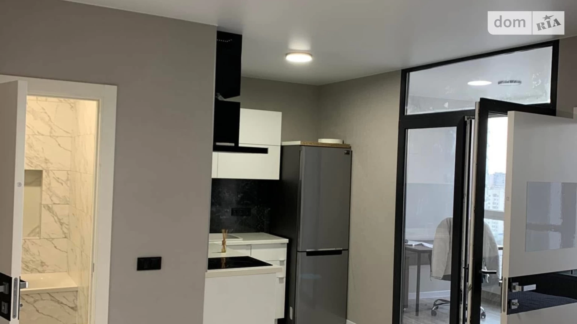Продается 1-комнатная квартира 42 кв. м в Киеве, ул. Ревуцкого, 40В - фото 4