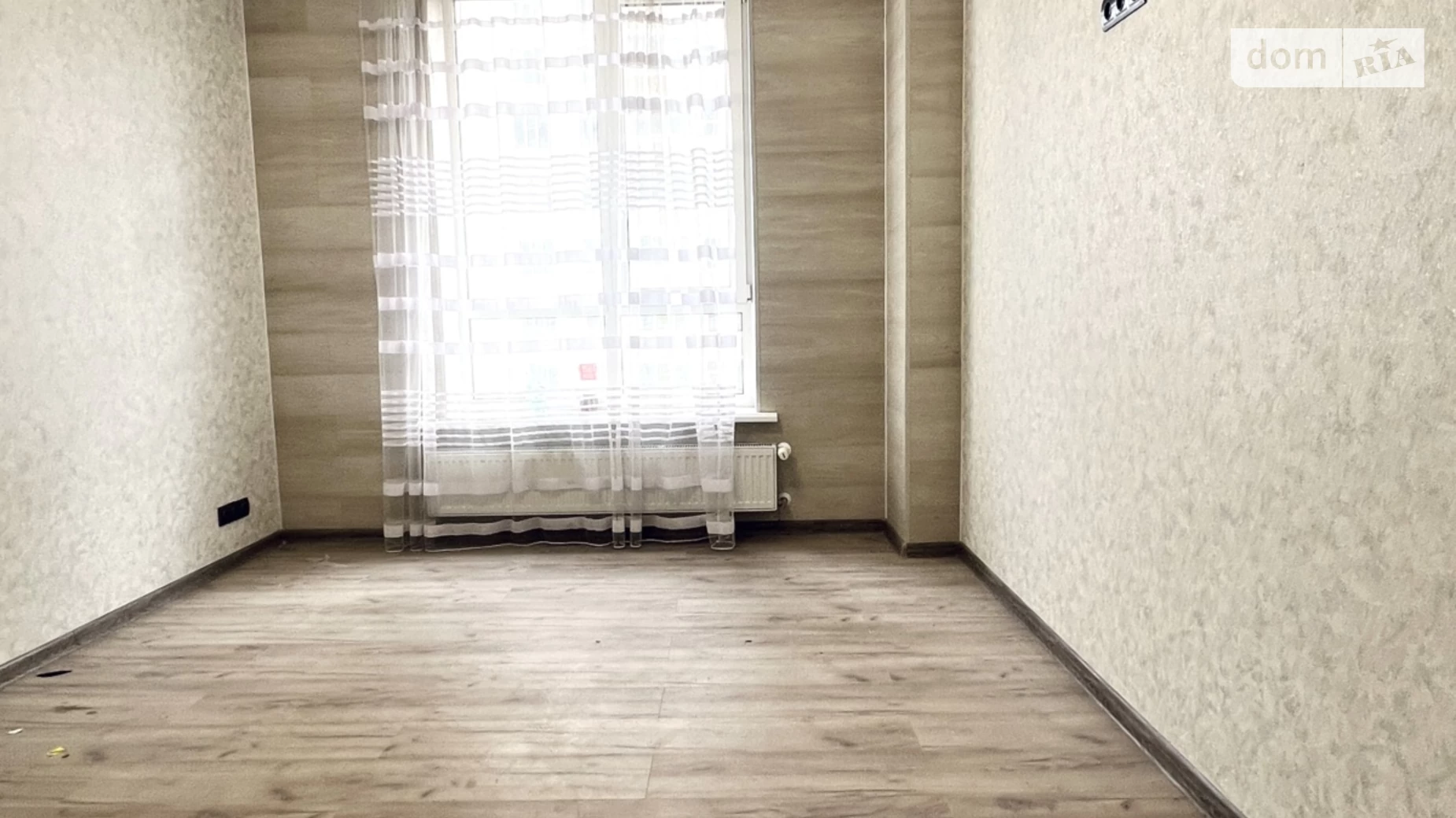 Продается 1-комнатная квартира 42.3 кв. м в Ирпене, цена: 49000 $ - фото 2