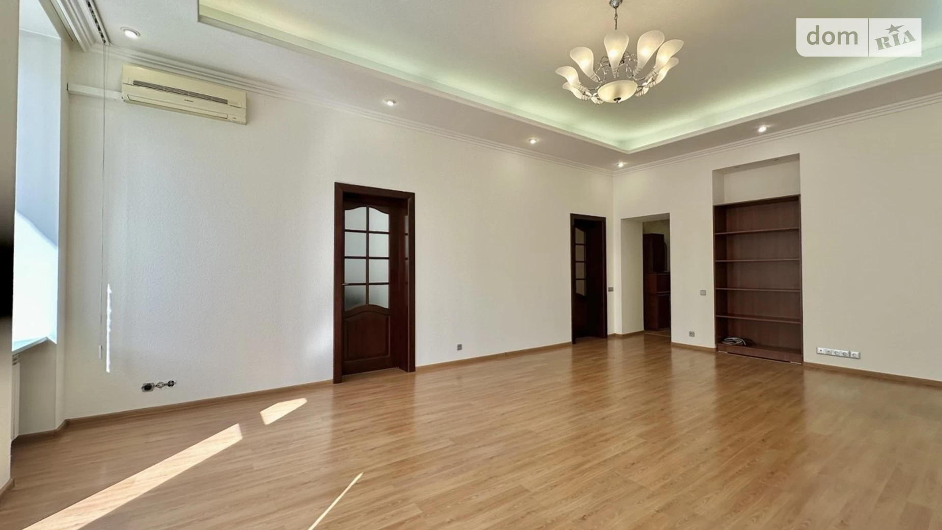 Сдается в аренду офис 100 кв. м в бизнес-центре, цена: 1500 $ - фото 2