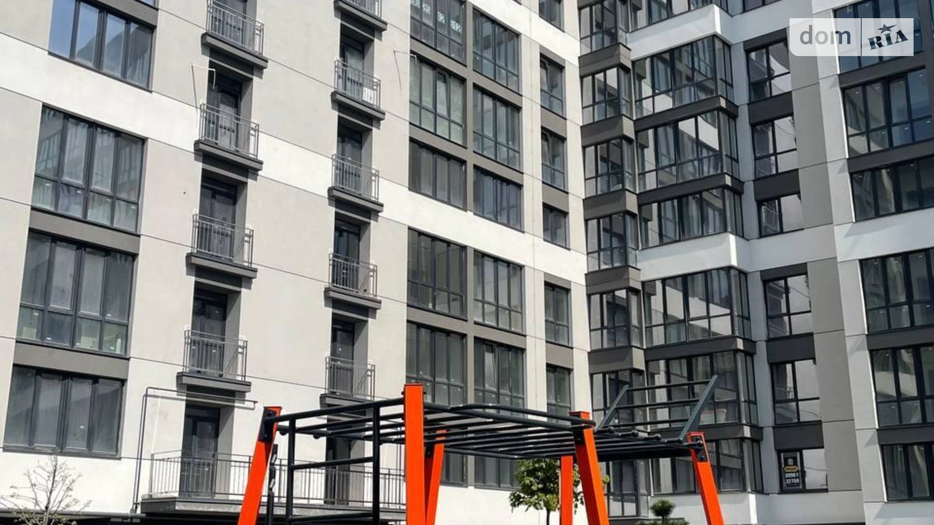 Продається 1-кімнатна квартира 43 кв. м у Івано-Франківську, вул. Довженка О. - фото 2