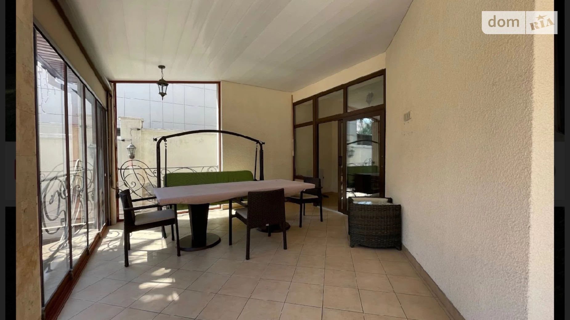 Сдается в аренду дом на 3 этажа 300 кв. м с балконом, цена: 1800 $ - фото 2