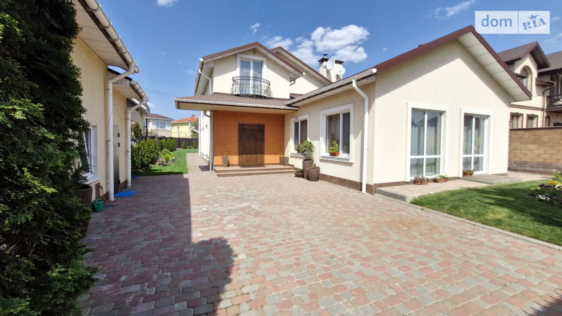 Продается дом на 2 этажа 250 кв. м с террасой, цена: 325000 $ - фото 2