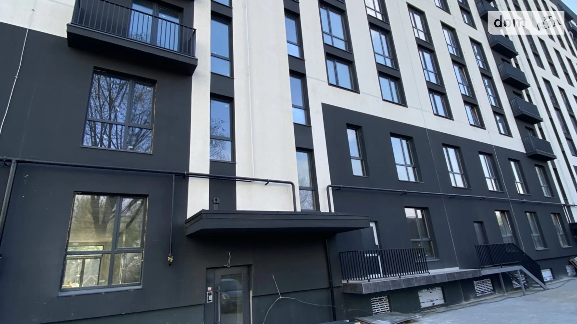 Продается 2-комнатная квартира 72 кв. м в Ивано-Франковске, ул. Ленкавского, 2А - фото 3