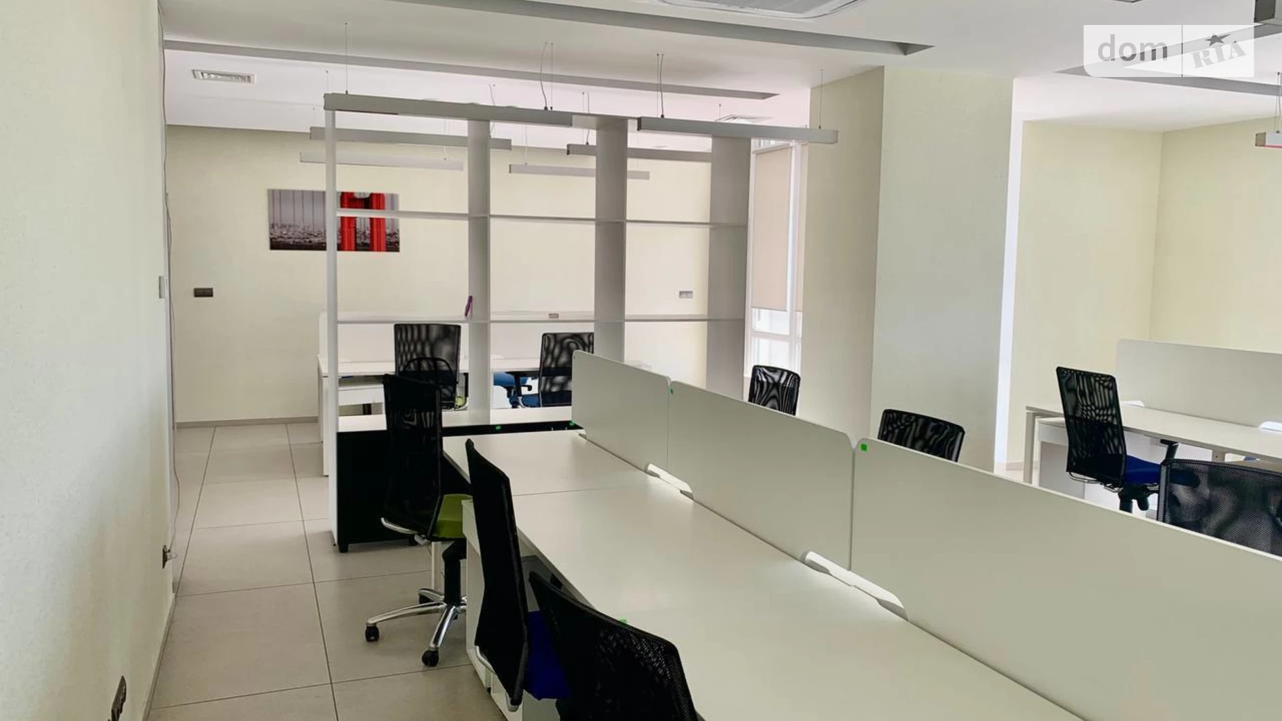 Сдается в аренду офис 135 кв. м в бизнес-центре, цена: 1350 $ - фото 2