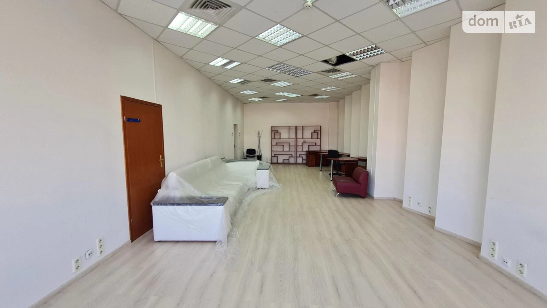 Здається в оренду офіс 56.3 кв. м в бізнес-центрі, цена: 31483 грн - фото 2