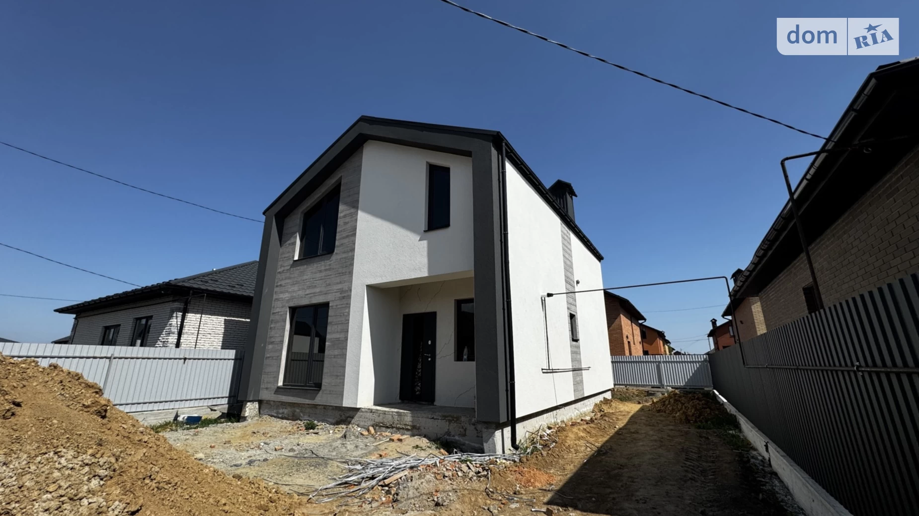 Продается дом на 2 этажа 125 кв. м с бассейном, цена: 95000 $ - фото 4
