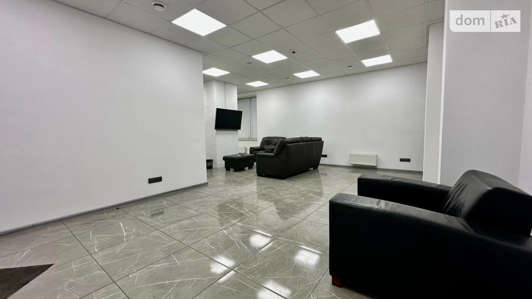 Сдается в аренду офис 123 кв. м в бизнес-центре, цена: 35000 грн - фото 2
