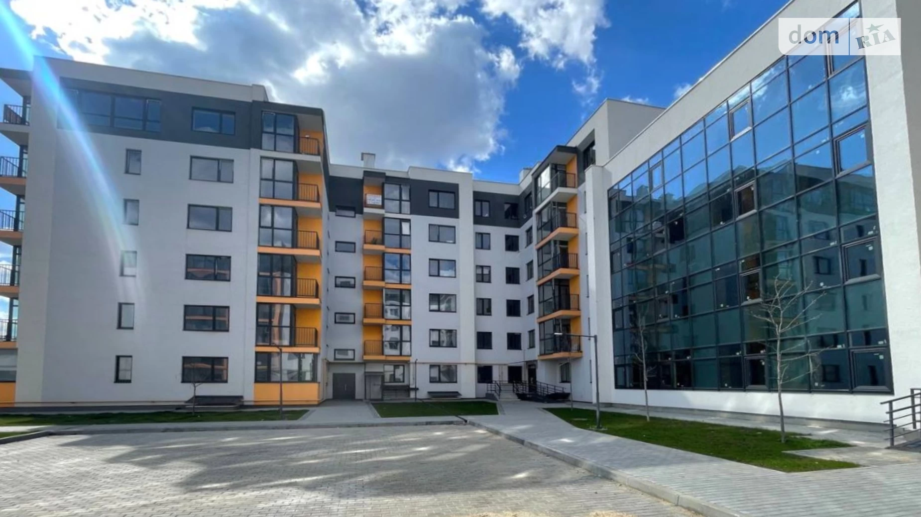 Продается 2-комнатная квартира 64.57 кв. м в Березиной, ул. Радужная, 101 - фото 2