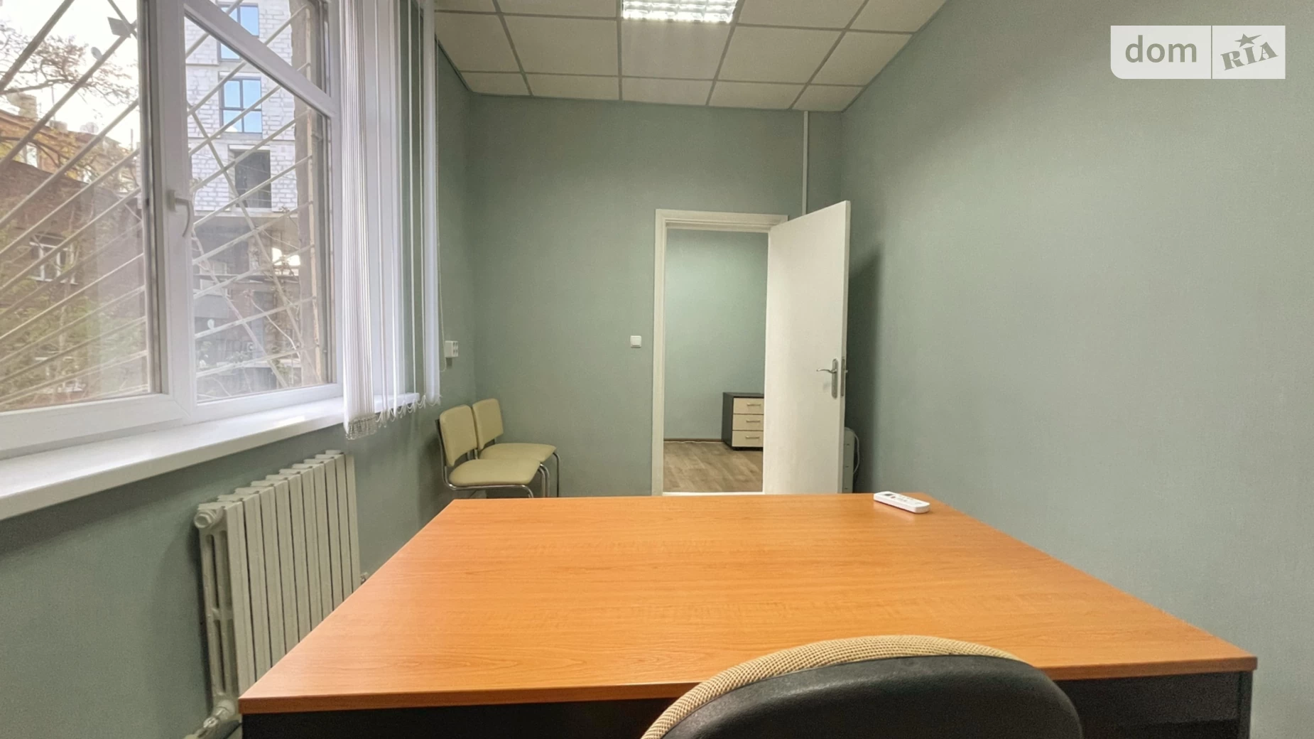 Сдается в аренду офис 18 кв. м в бизнес-центре, цена: 5000 грн - фото 3
