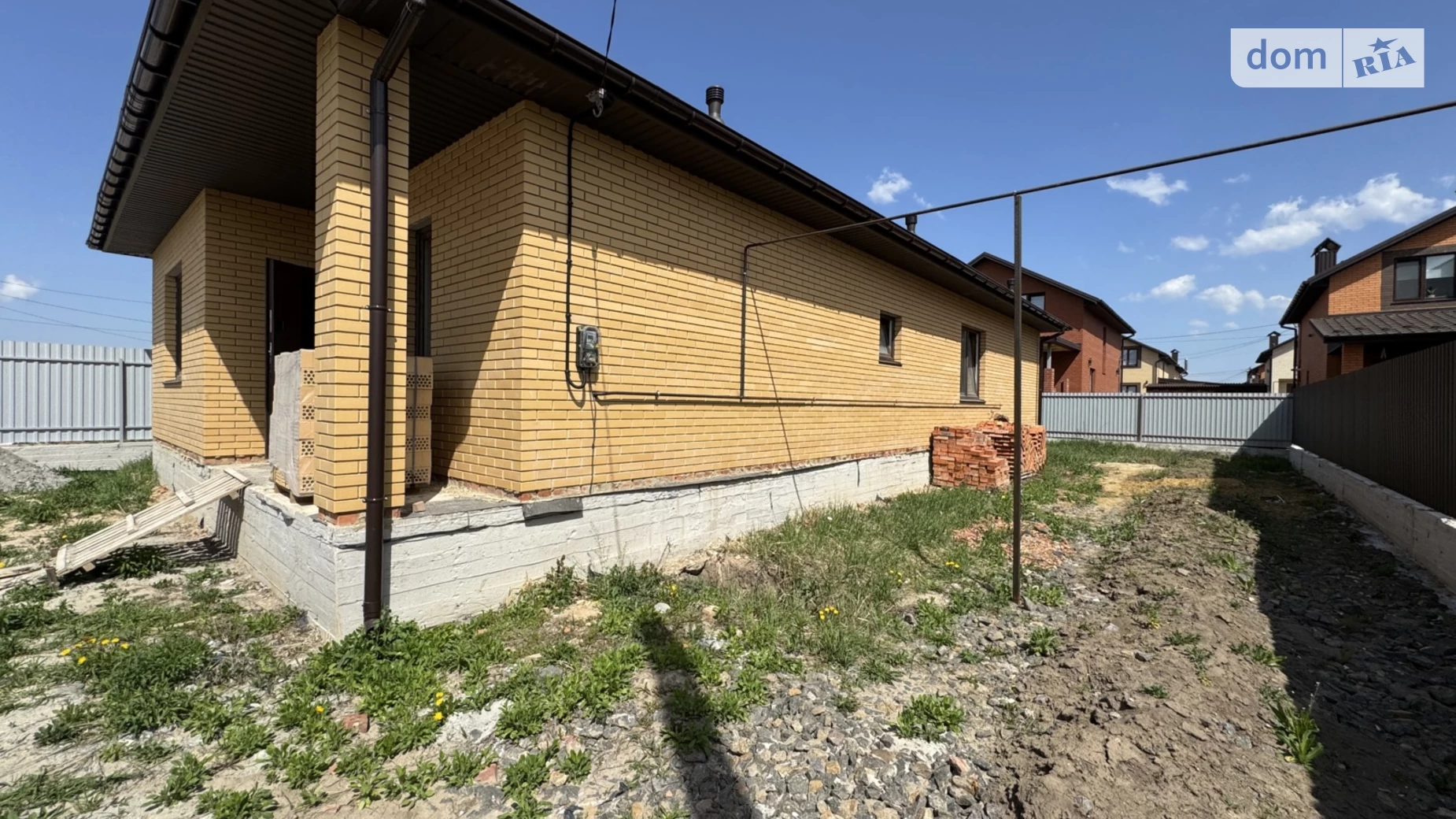 Продается одноэтажный дом 110 кв. м с беседкой, цена: 93000 $ - фото 2