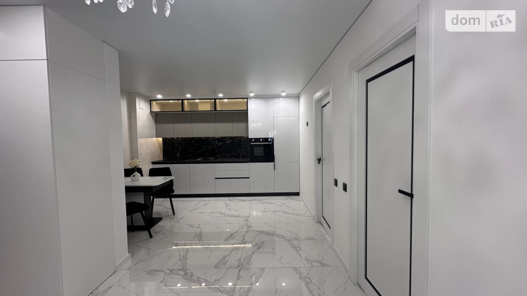2-кімнатна квартира 58 кв. м у Тернополі, вул. Київська, 9Д - фото 2