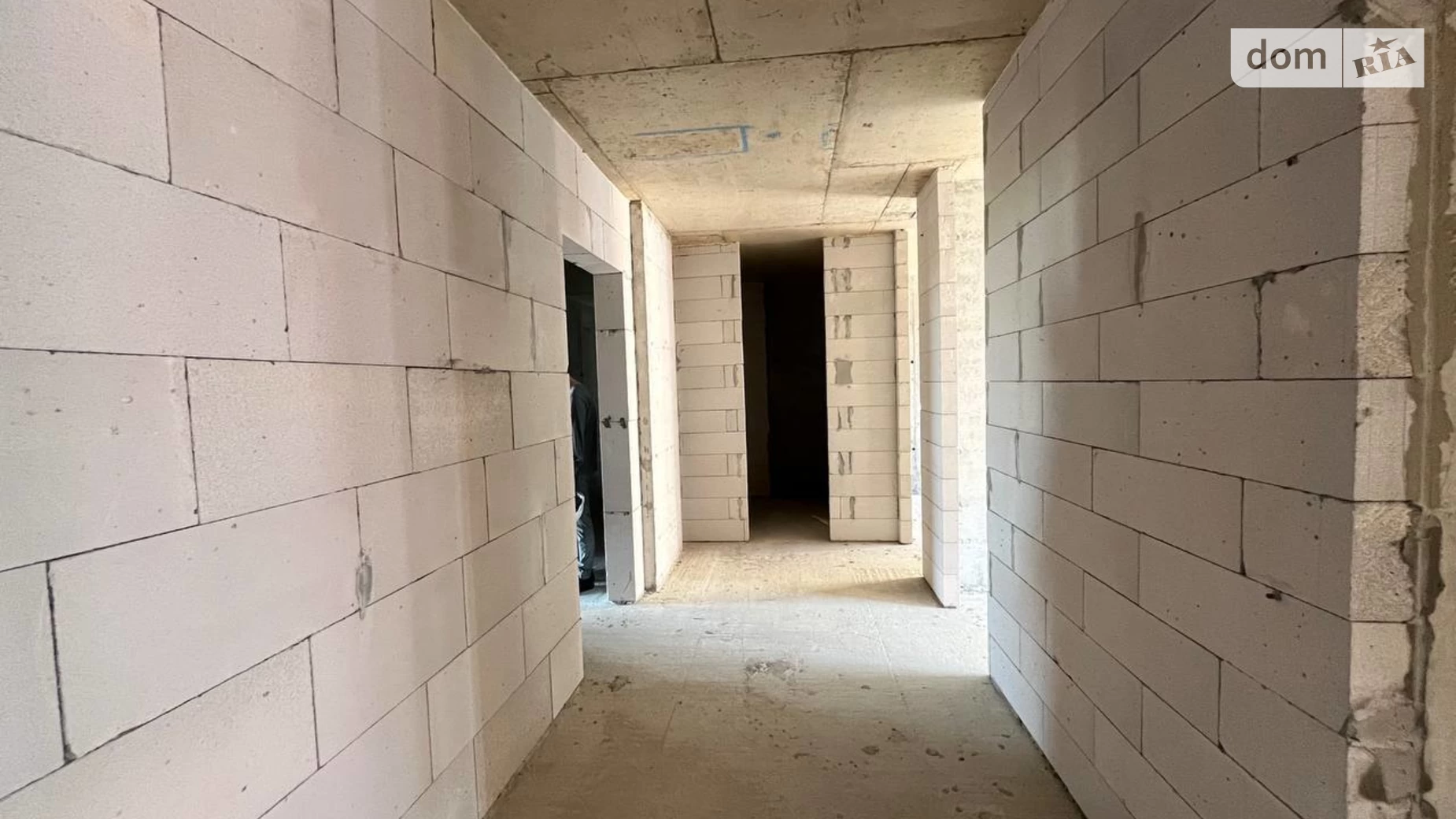 Продается 2-комнатная квартира 62 кв. м в Ивано-Франковске, ул. Хриплинская, 9 - фото 5