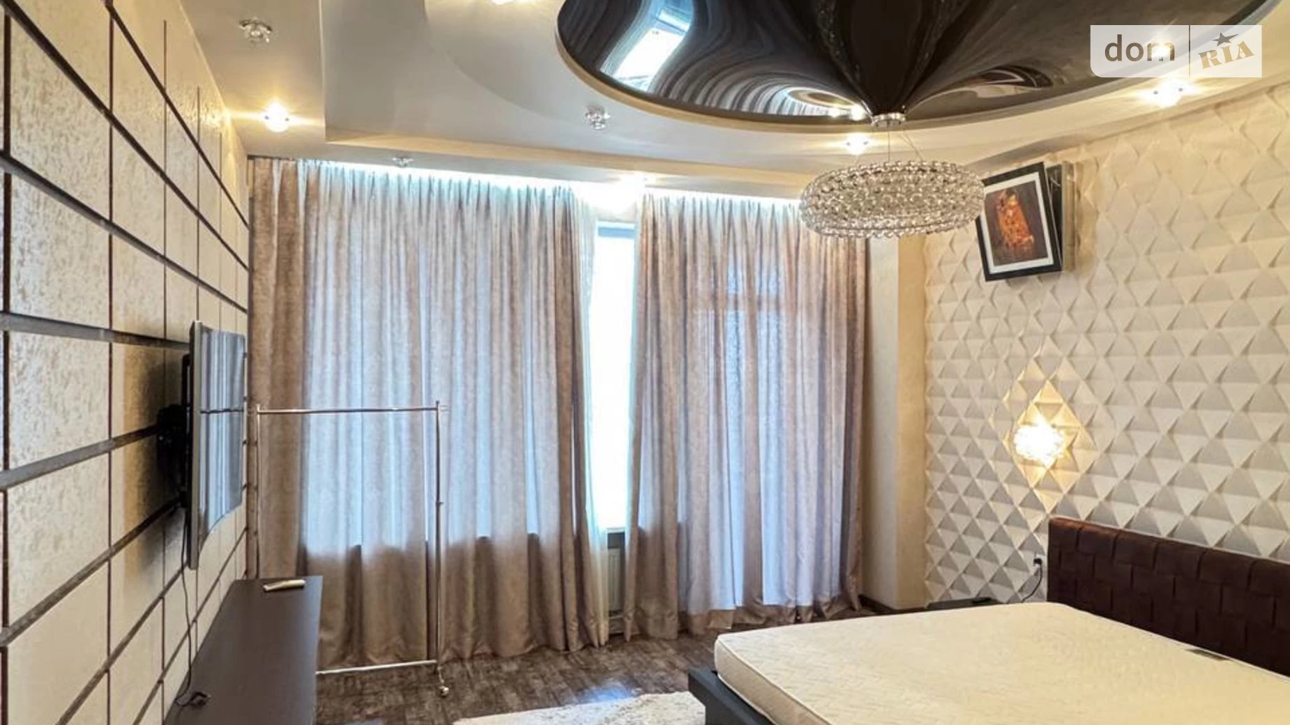 Продається 3-кімнатна квартира 128.7 кв. м у Одесі, вул. Літературна, 1А - фото 3