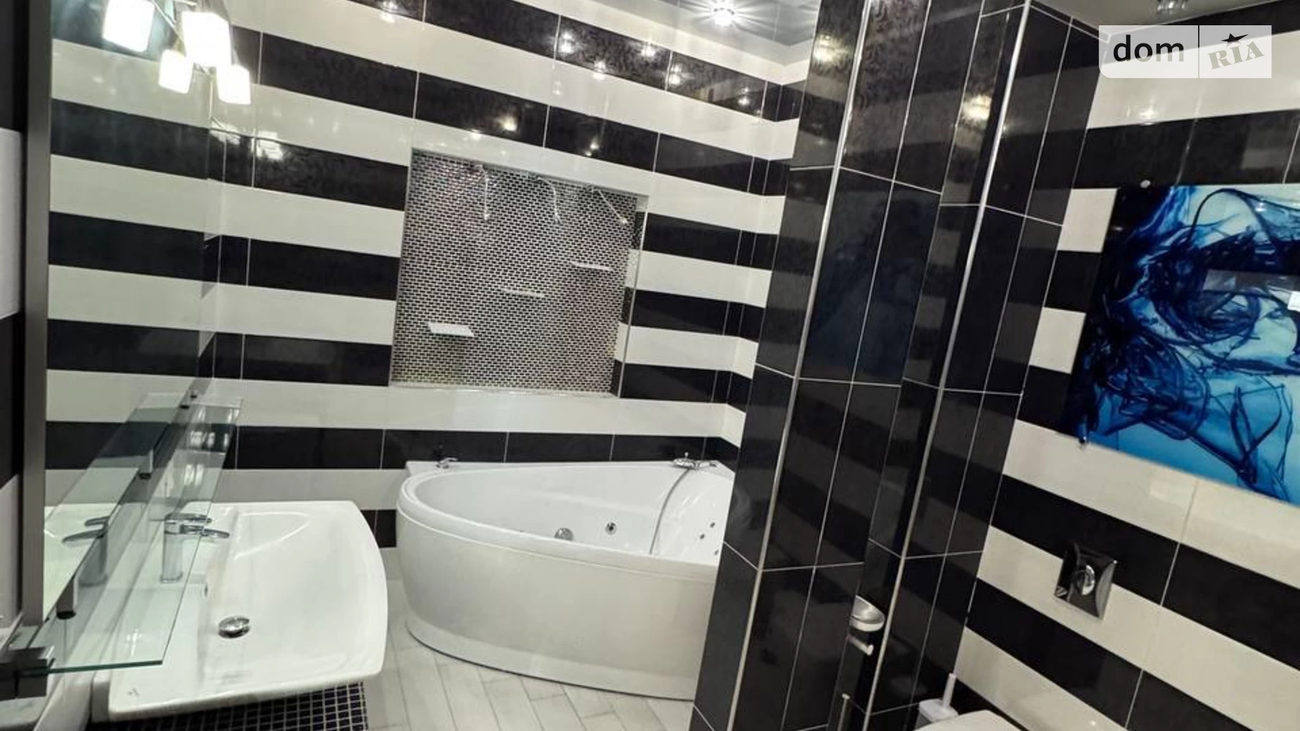 Продається 3-кімнатна квартира 128.7 кв. м у Одесі, вул. Літературна, 1А - фото 5