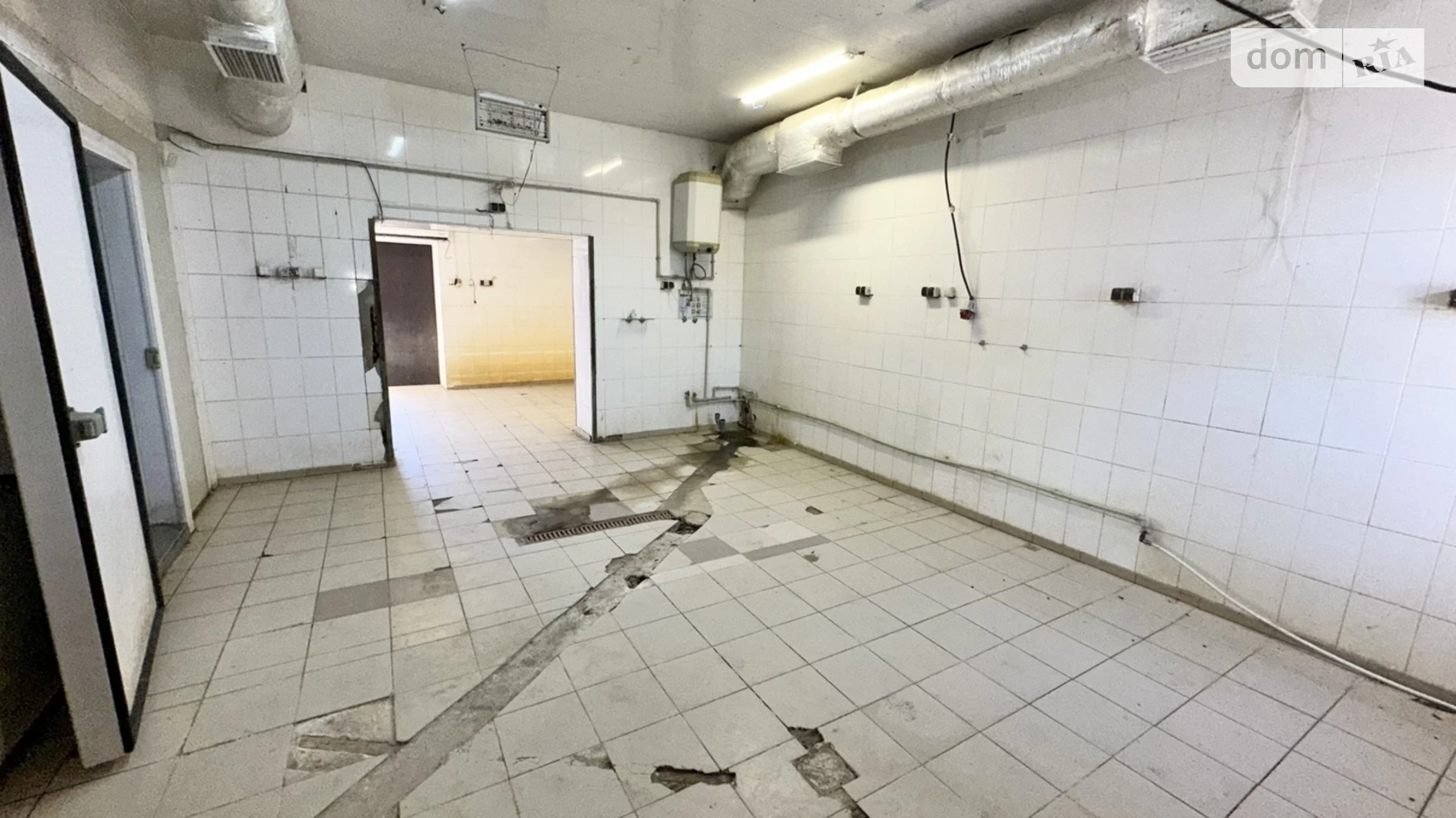 Продается объект сферы услуг 249.8 кв. м в 1-этажном здании, цена: 109990 $ - фото 4