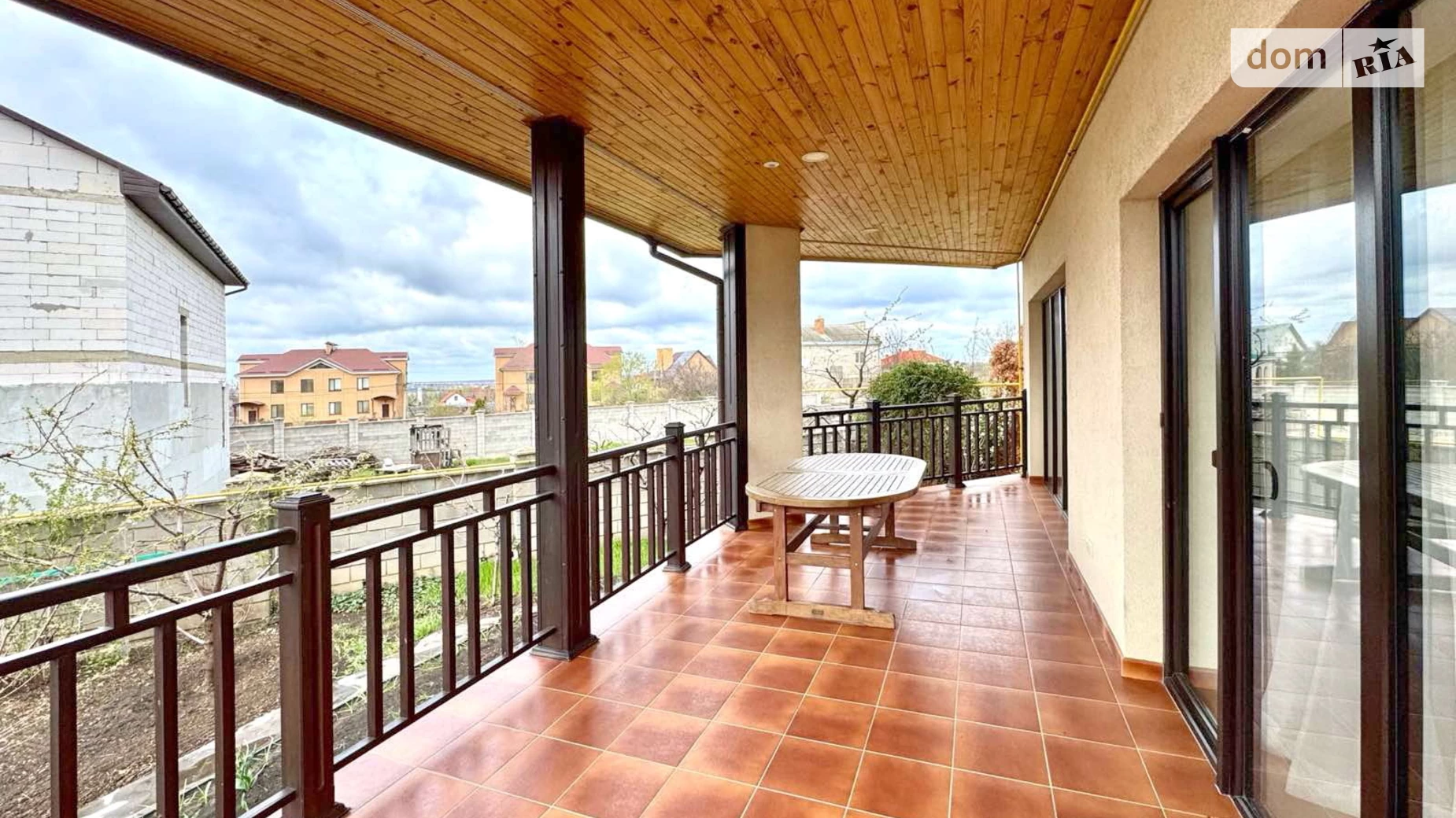 Продается дом на 2 этажа 263.4 кв. м с бассейном, цена: 270000 $ - фото 2