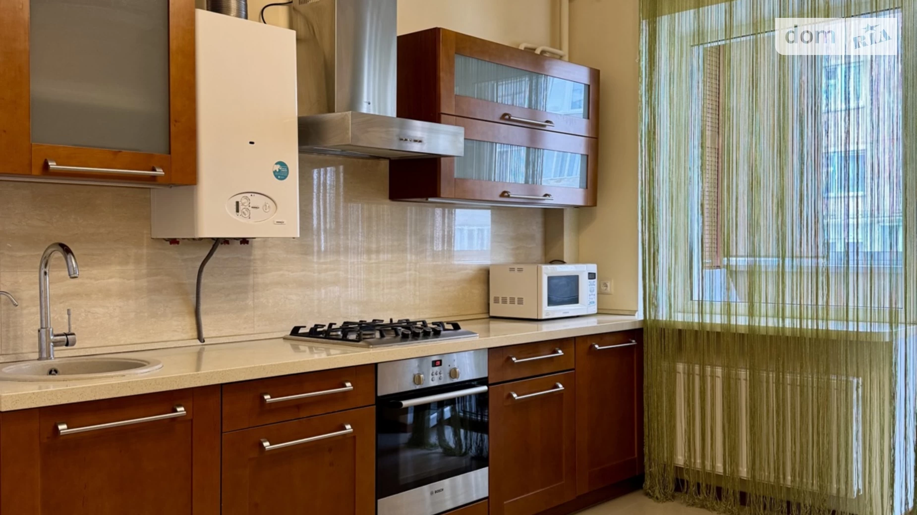 Продается 2-комнатная квартира 72.5 кв. м в Ровно, ул. Коновальца Евгения, 34 - фото 2
