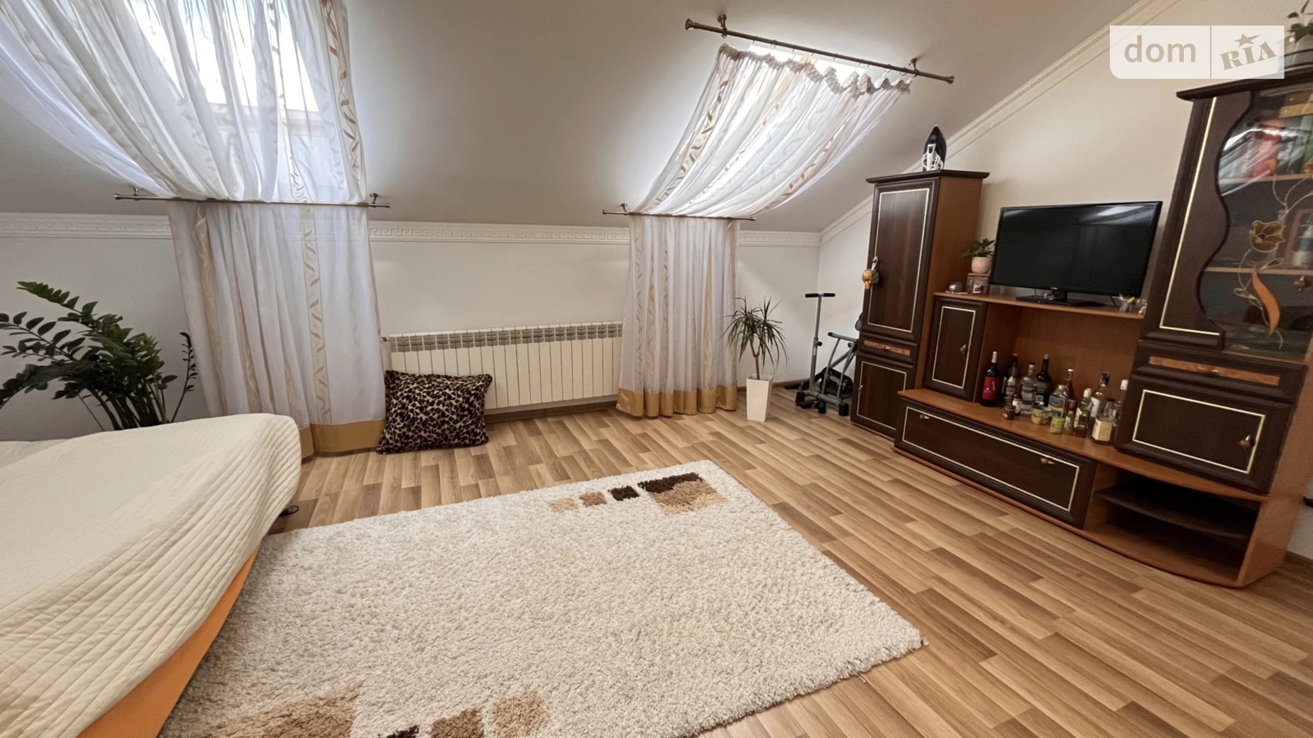 Продается 2-комнатная квартира 77 кв. м в Ужгороде, вул. Добрянского, 20 - фото 5