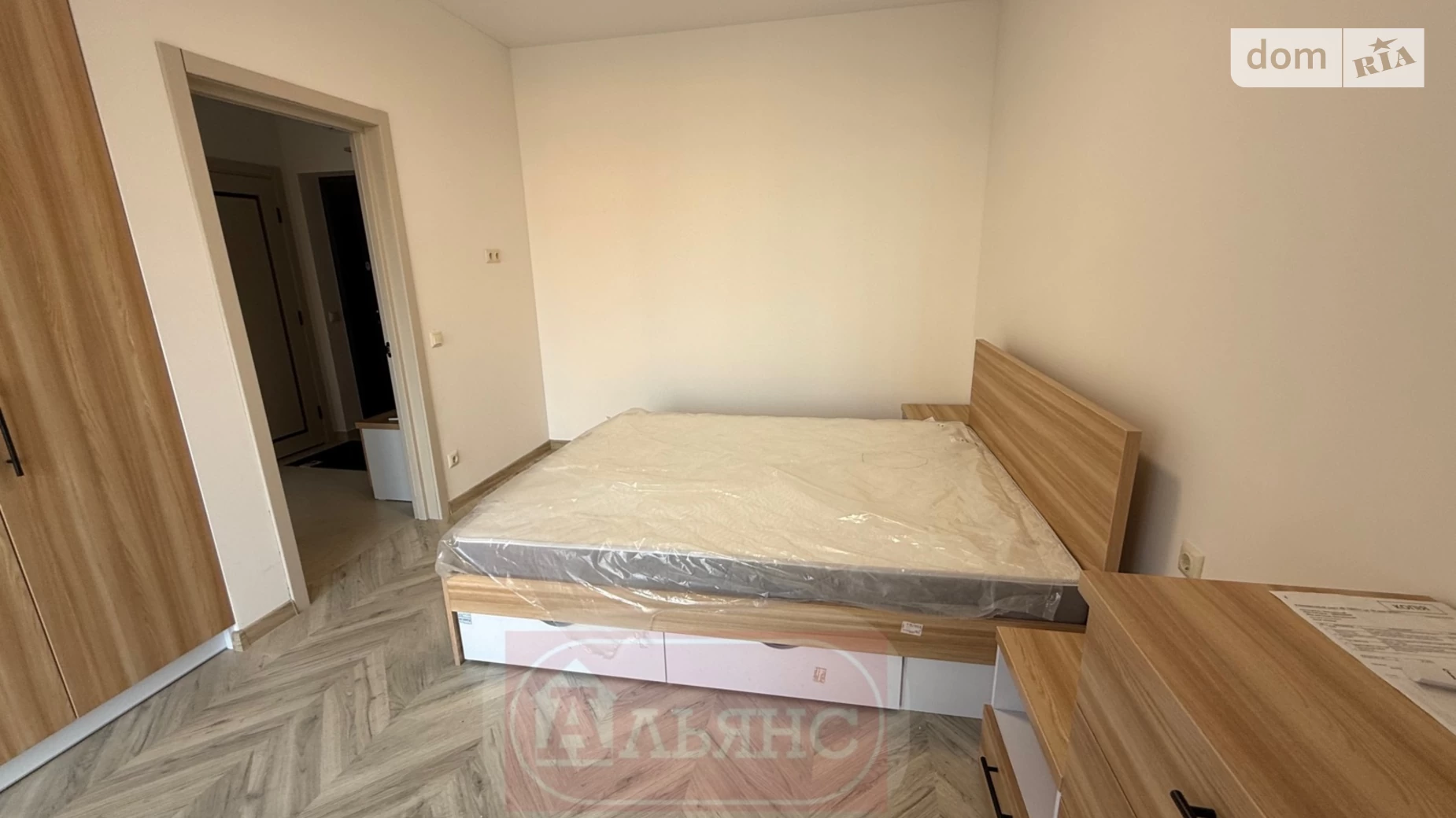 Продається 1-кімнатна квартира 32 кв. м у Ужгороді, вул. Легоцького - фото 3