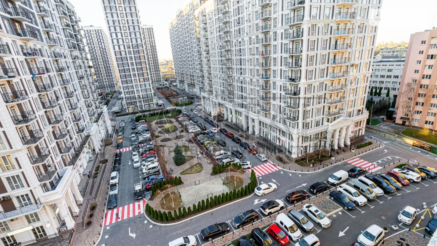 Продається 3-кімнатна квартира 79.7 кв. м у Києві, цена: 115000 $ - фото 2