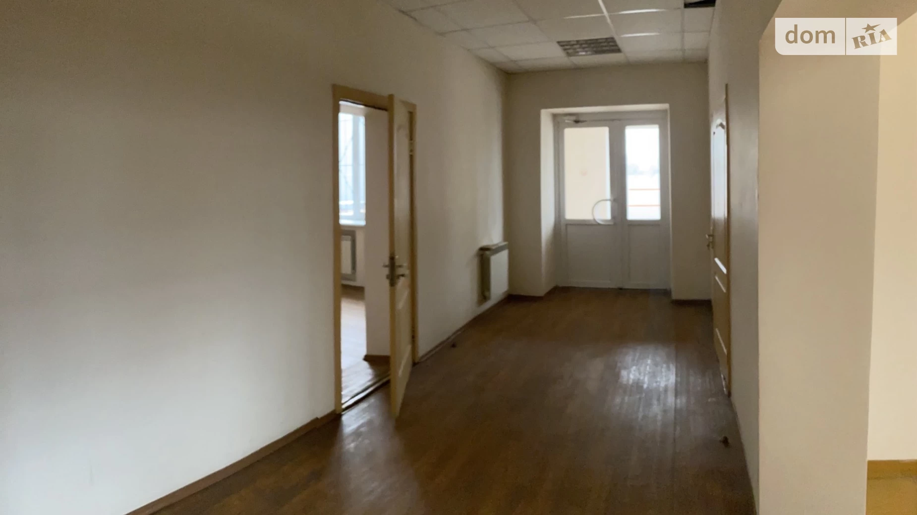 Сдается в аренду офис 243 кв. м в бизнес-центре, цена: 1050 $ - фото 5