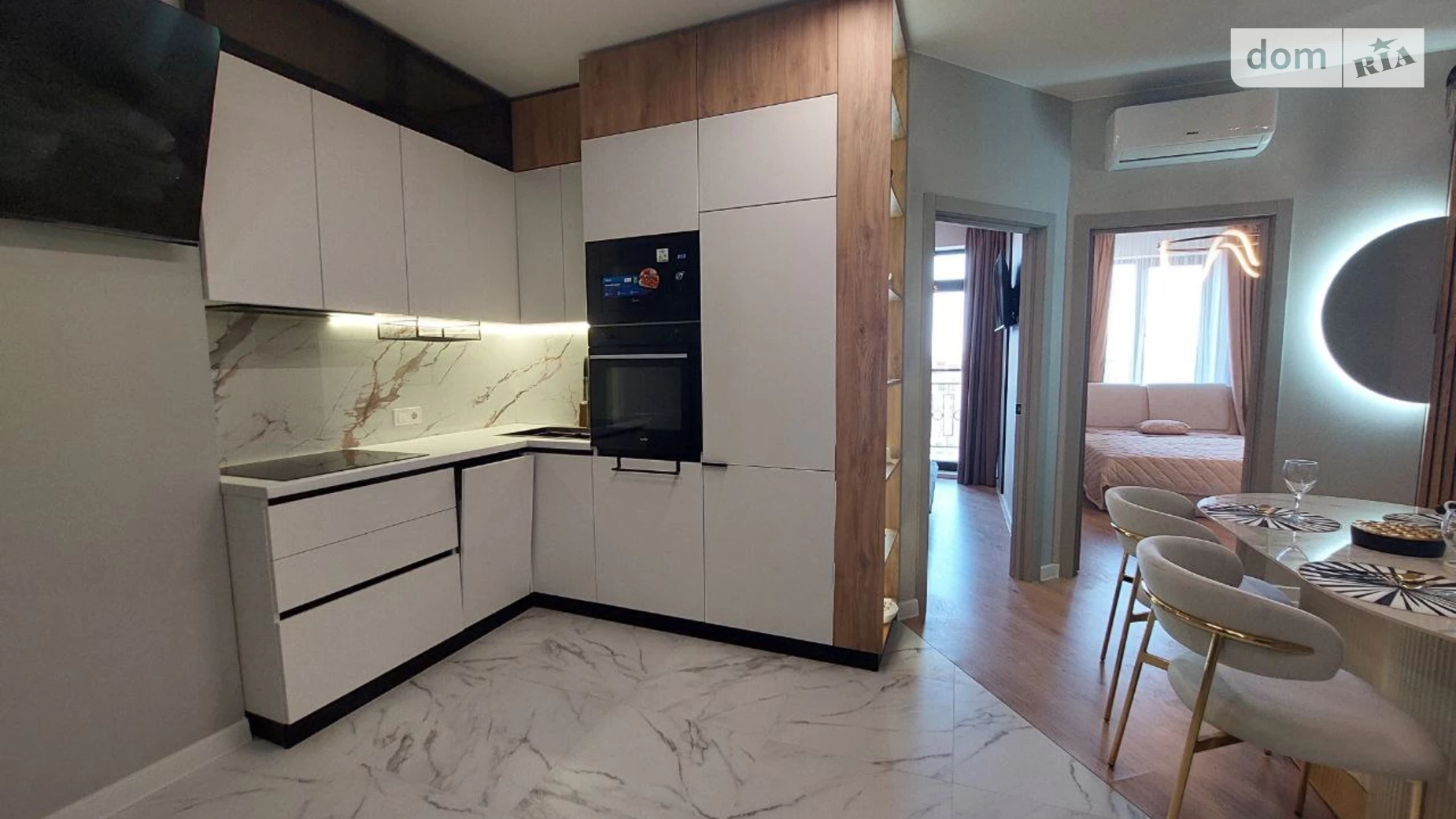 Продается 2-комнатная квартира 54 кв. м в Одессе, ул. Генуэзская, 1 - фото 2
