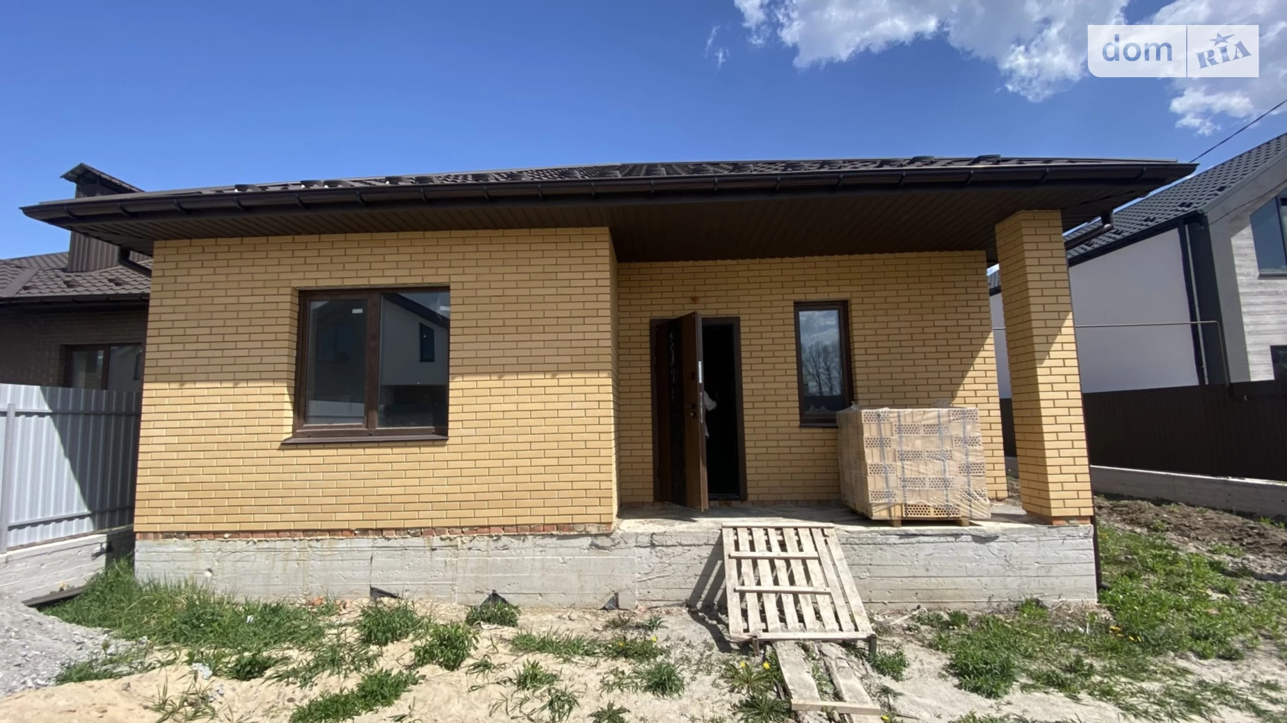 Продается одноэтажный дом 105 кв. м с бассейном, цена: 93000 $ - фото 2